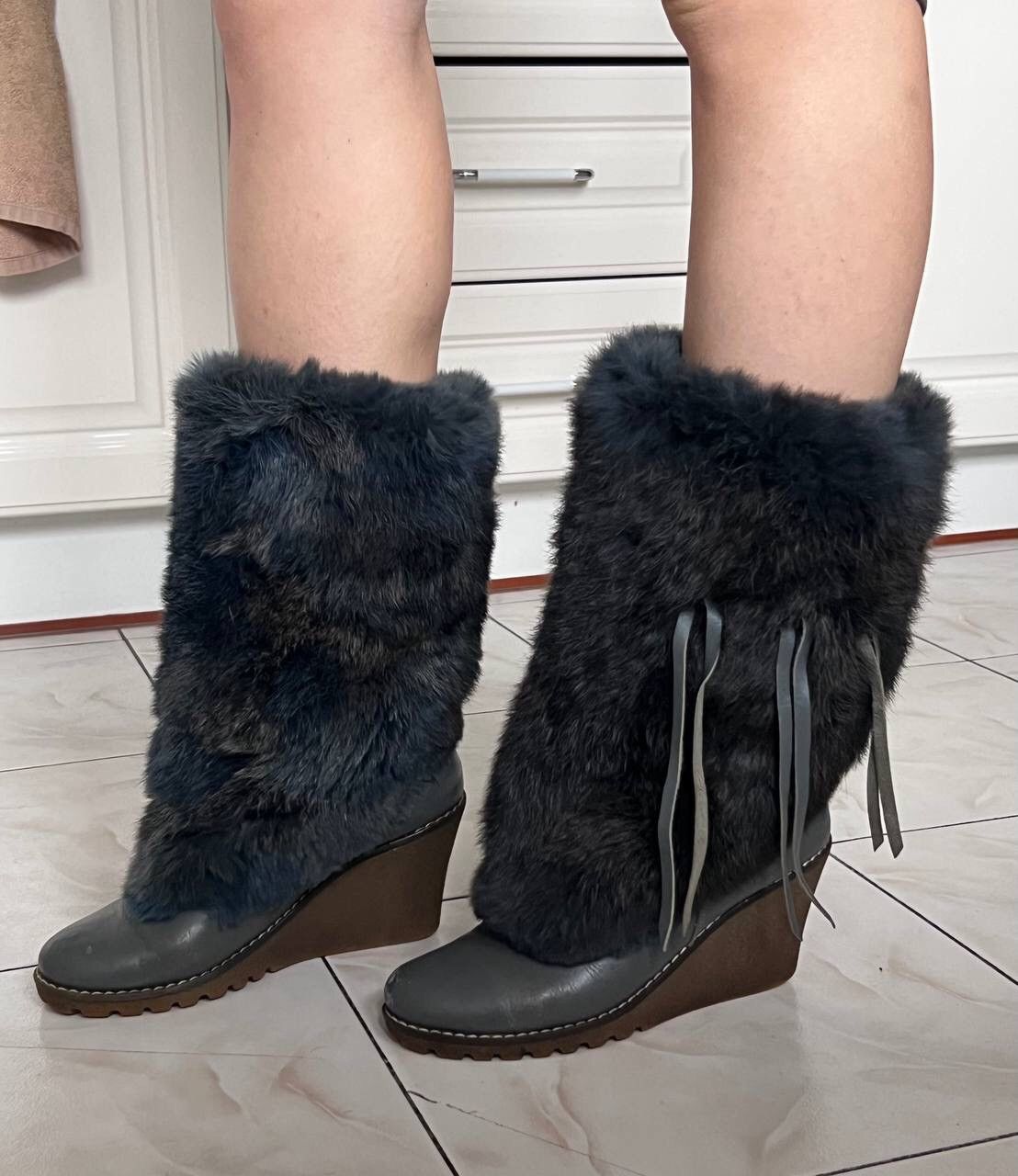Yeti Fur Yeti Vintage Winter High Platform Boots Y2K 2000s FUR Size US 7 / IT 37 - 2 Thumbnail