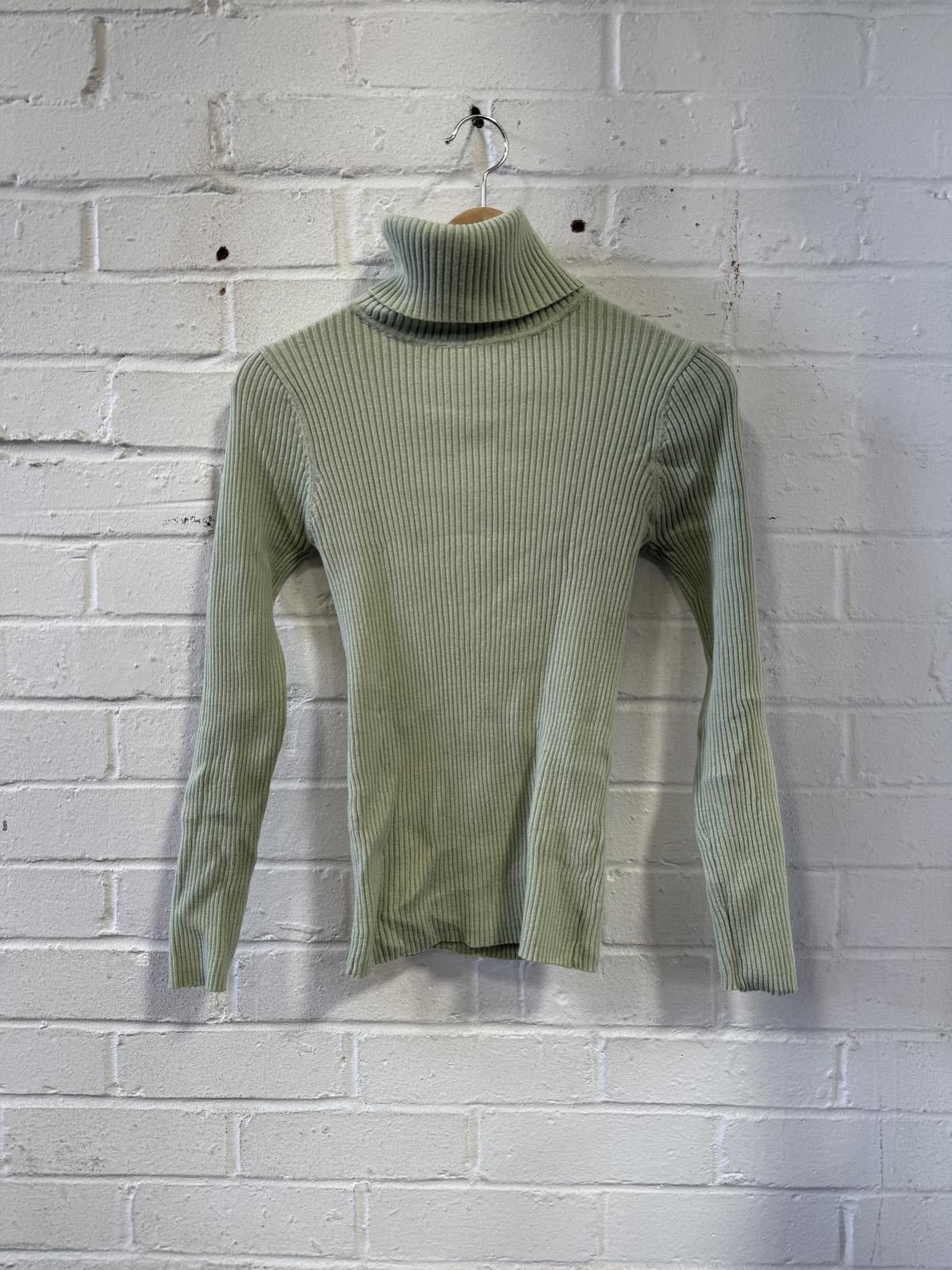 Designer Light Green Ribbed Turtleneck Sweater Size M / US 6-8 / IT 42-44 - 1 Thumbnail