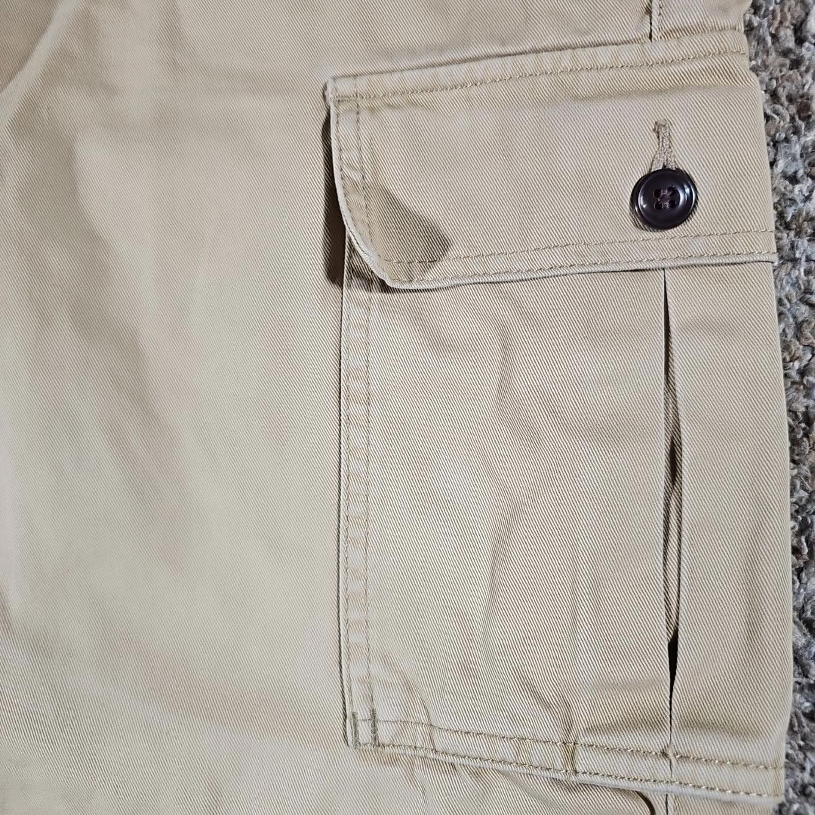 Dockers Dockers Sz 36 Cargo Shorts Size US 36 / EU 52 - 2 Thumbnail