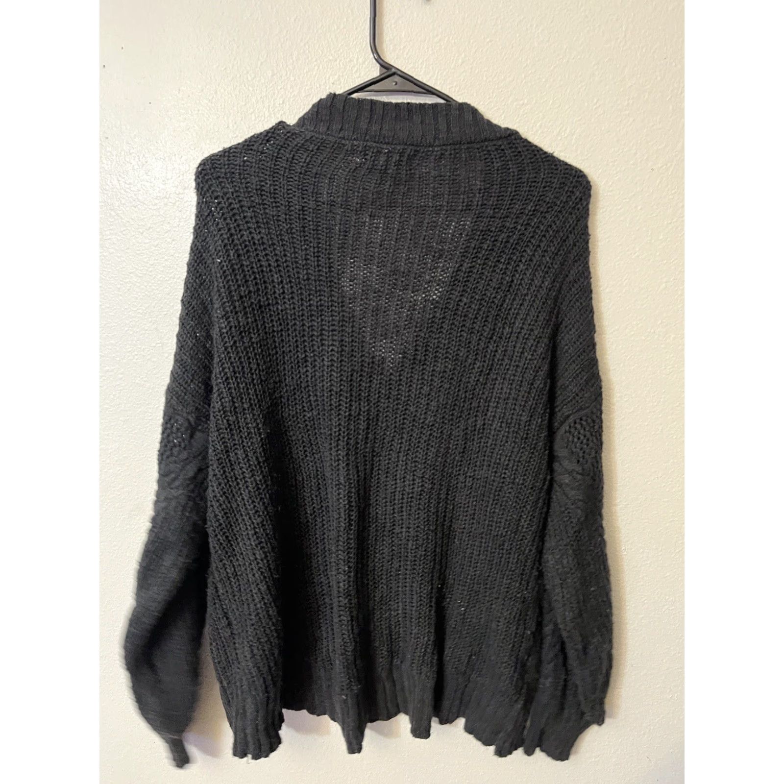American Eagle Outfitters VINTAGE American Eagle Women Sweater Pullover V-Neck Long Sleeve Black Knit Casual Fall Winter 90s Fashion Women's Size M / US 6-8 / IT 42-44 - 2 Thumbnail