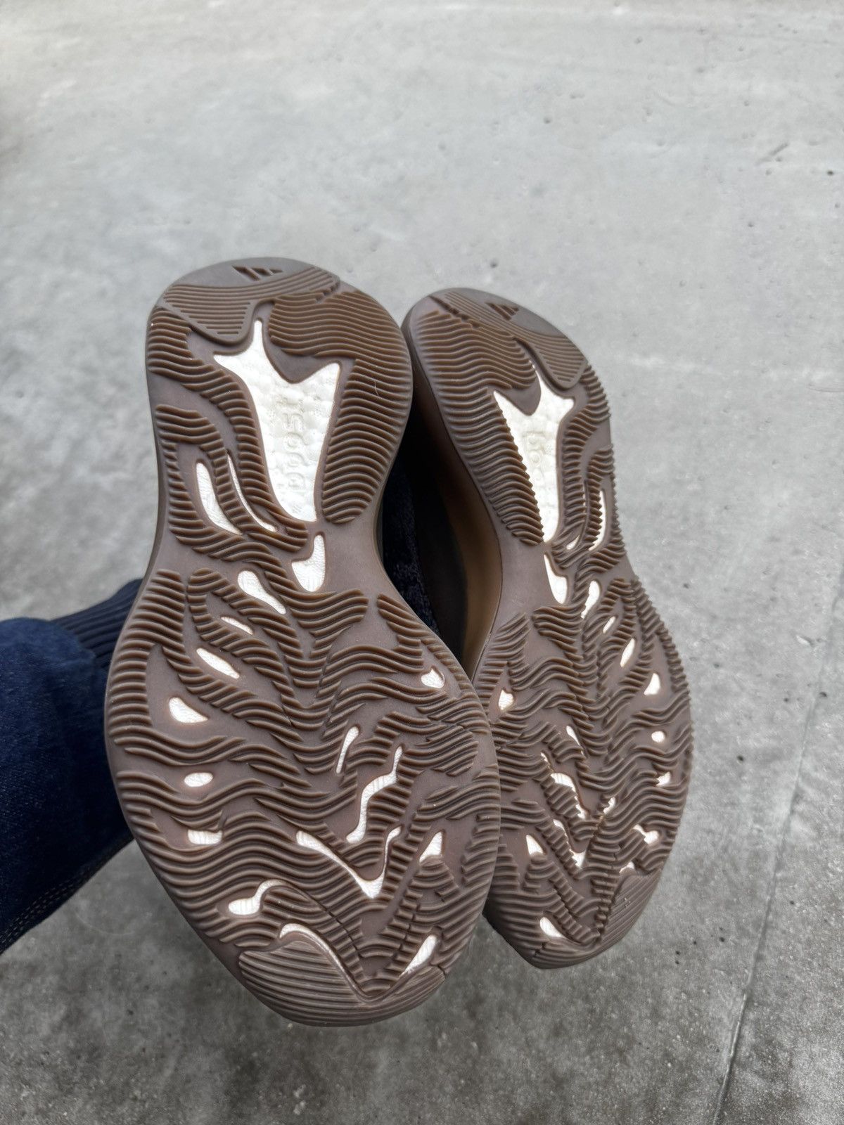Yeezy Adidas Yeezy Boost 380 Covellite streetwear hype sneakers Size US 5 / EU 37 - 6 Thumbnail