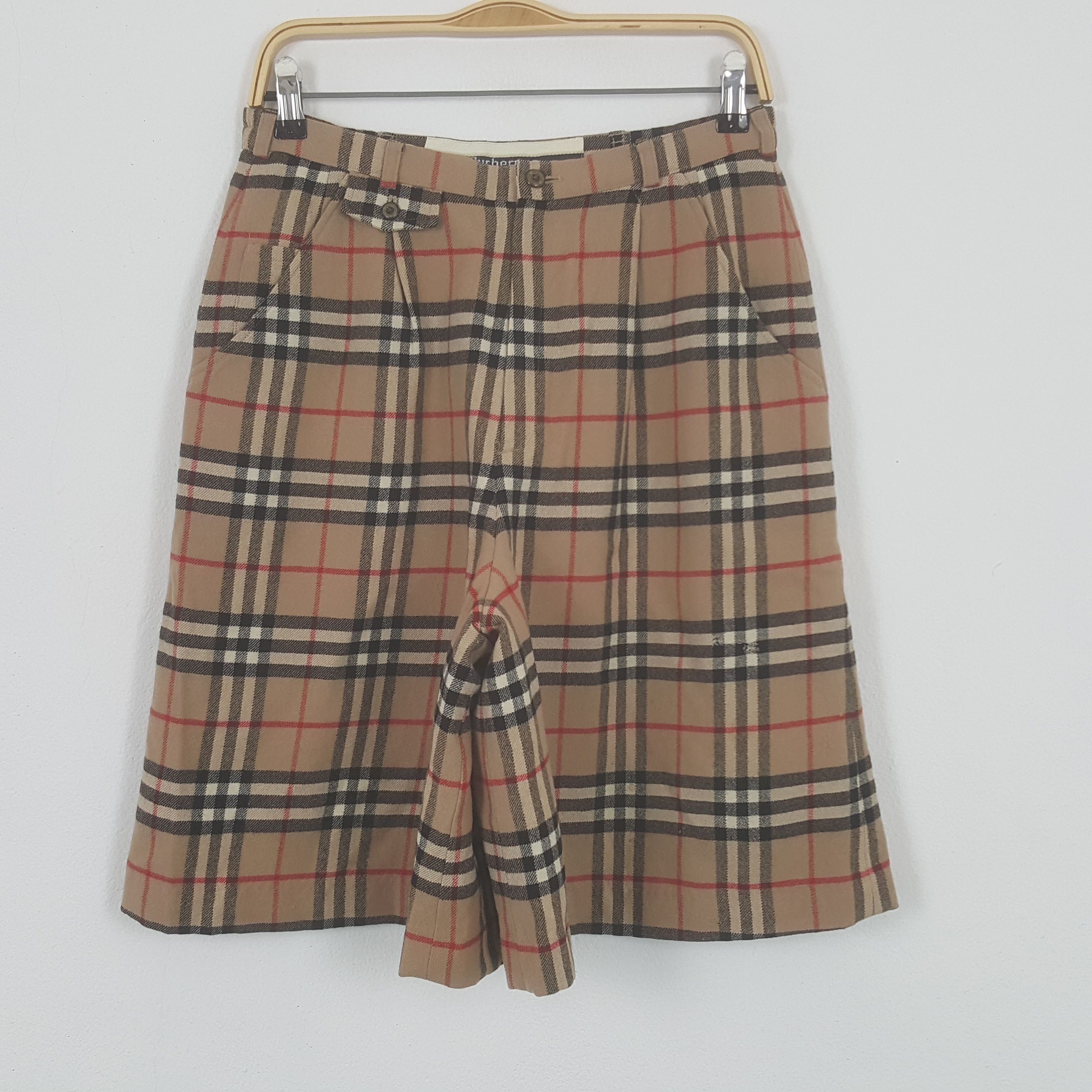 image of Burberrys Nova Check Shorts Pants in Khaki Brown, Women's (Size 27)