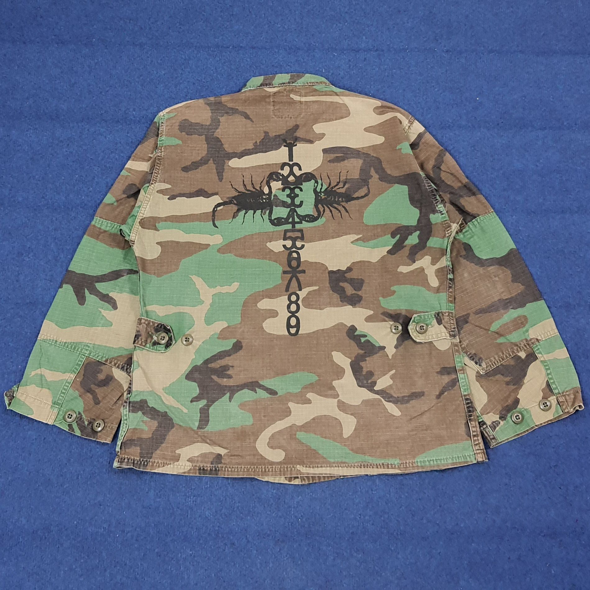 Vintage Vintage 90s US Military Camo Jacket Custom Logo C278N15 Size US M / EU 48-50 / 2 - 1 Thumbnail