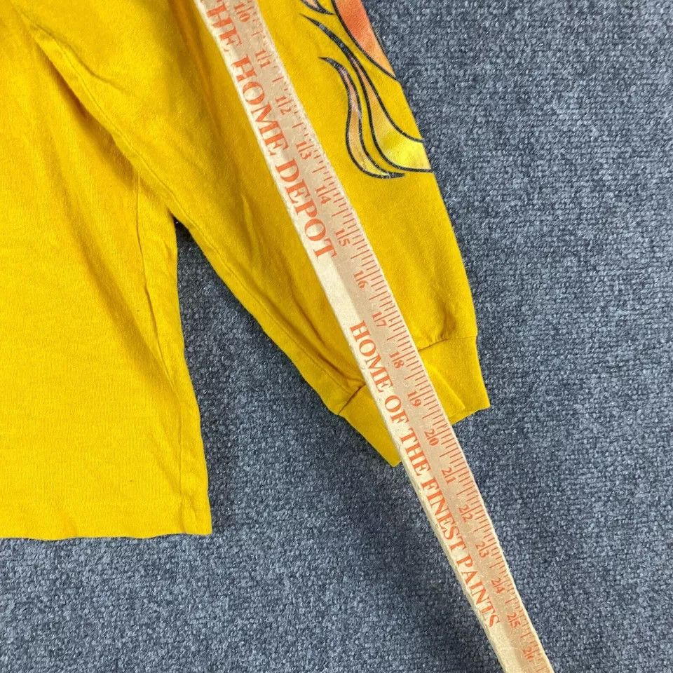 Forever 21 Flamin Hot Cheetos Shirt Men's M Crew Neck Distressed Size US M / EU 48-50 / 2 - 8 Thumbnail