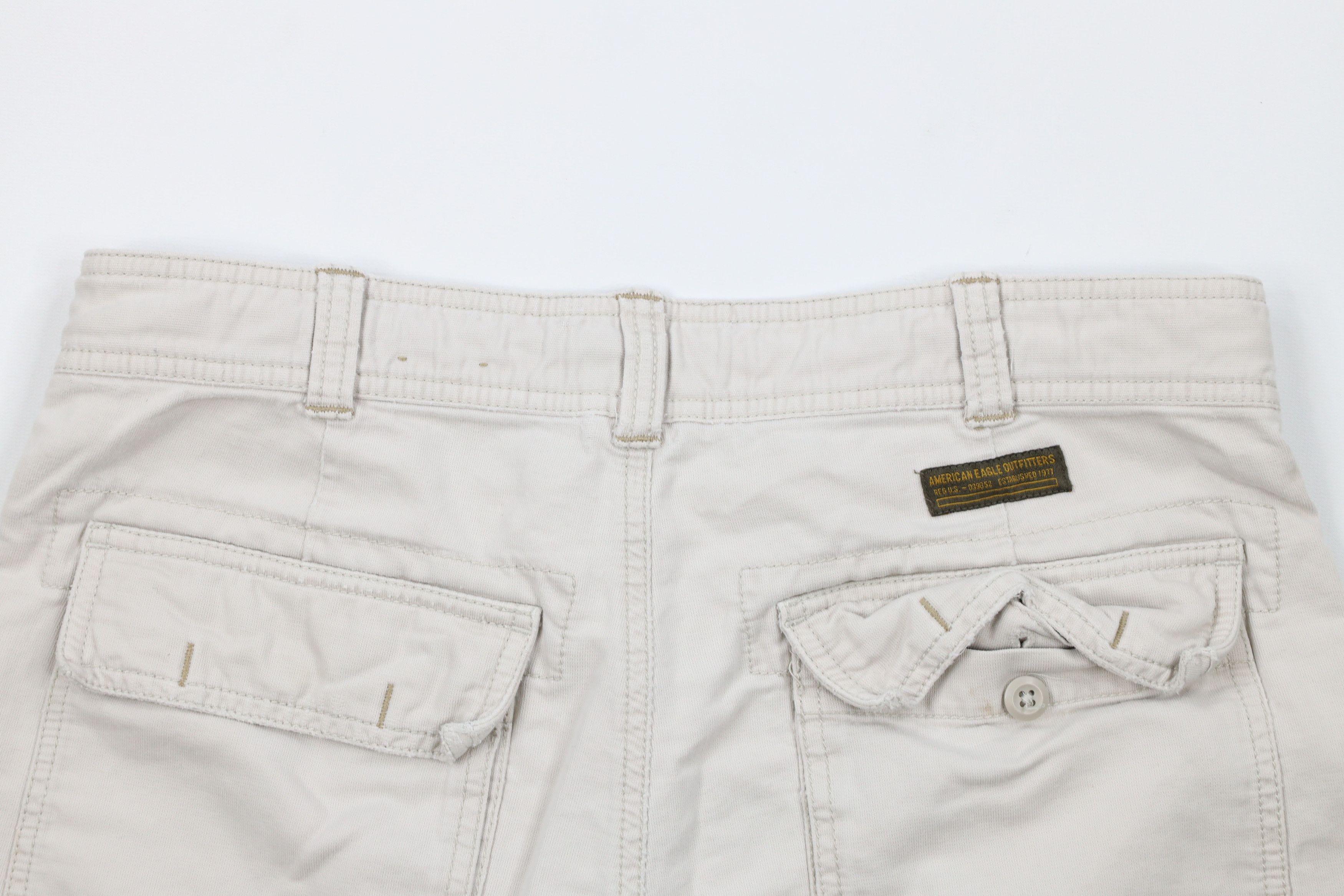American Eagle Outfitters Vintage American Eagle Outfitters Fit Cargo Shorts Beige Size US 32 / EU 48 - 11 Thumbnail