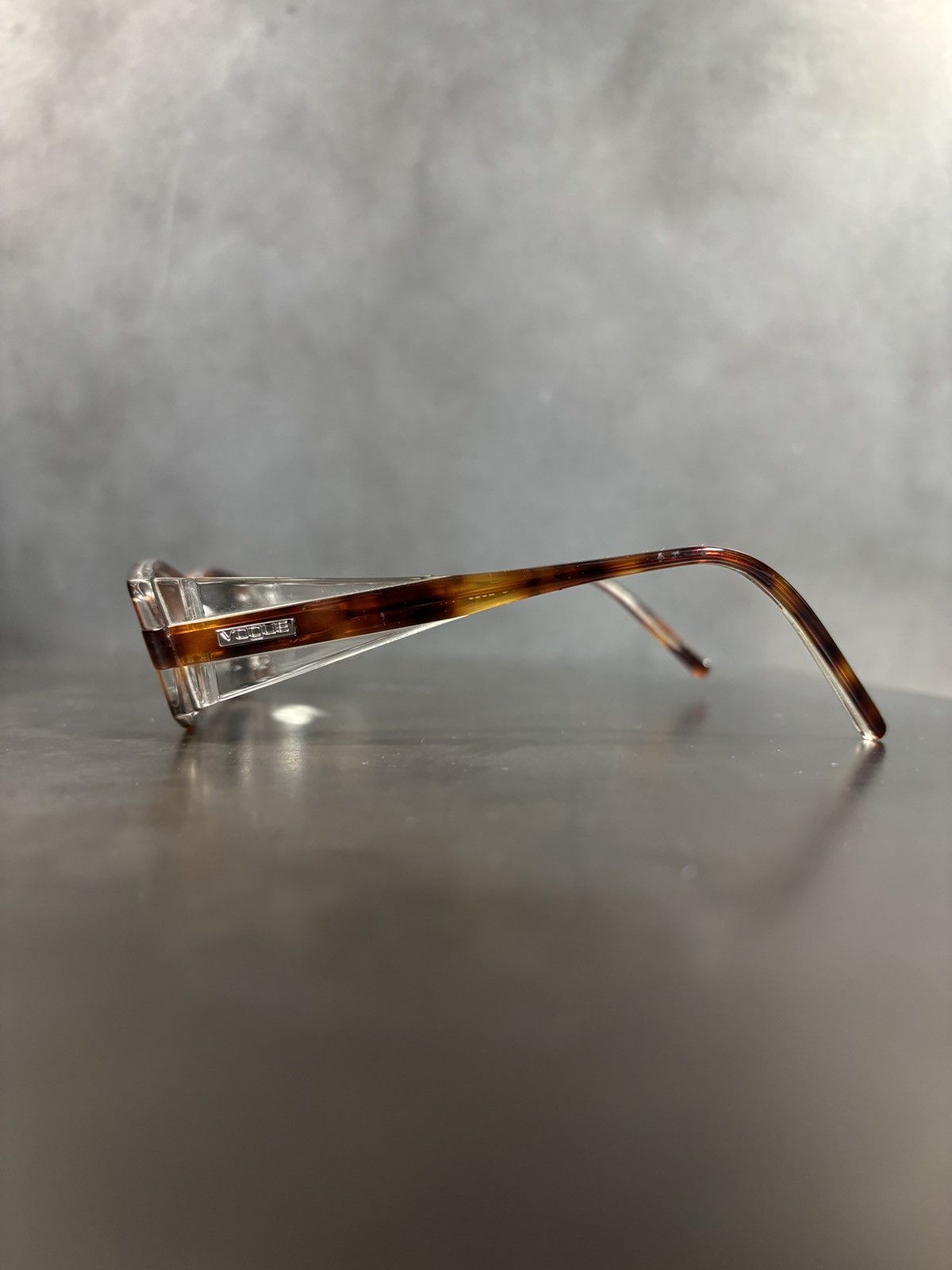 Vogue Vintage Vogue Sunglasses Y2K Petite Office Siren Bayonetta Size ONE SIZE - 11 Thumbnail
