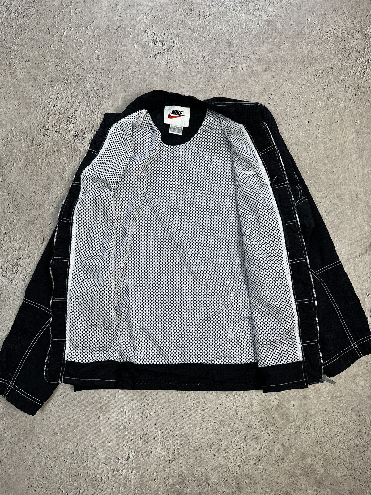 Nike × Vintage Vintage Nike Y2K Nylon Jacket Drill Embroidered Big Logo Size US M / EU 48-50 / 2 - 16 Thumbnail