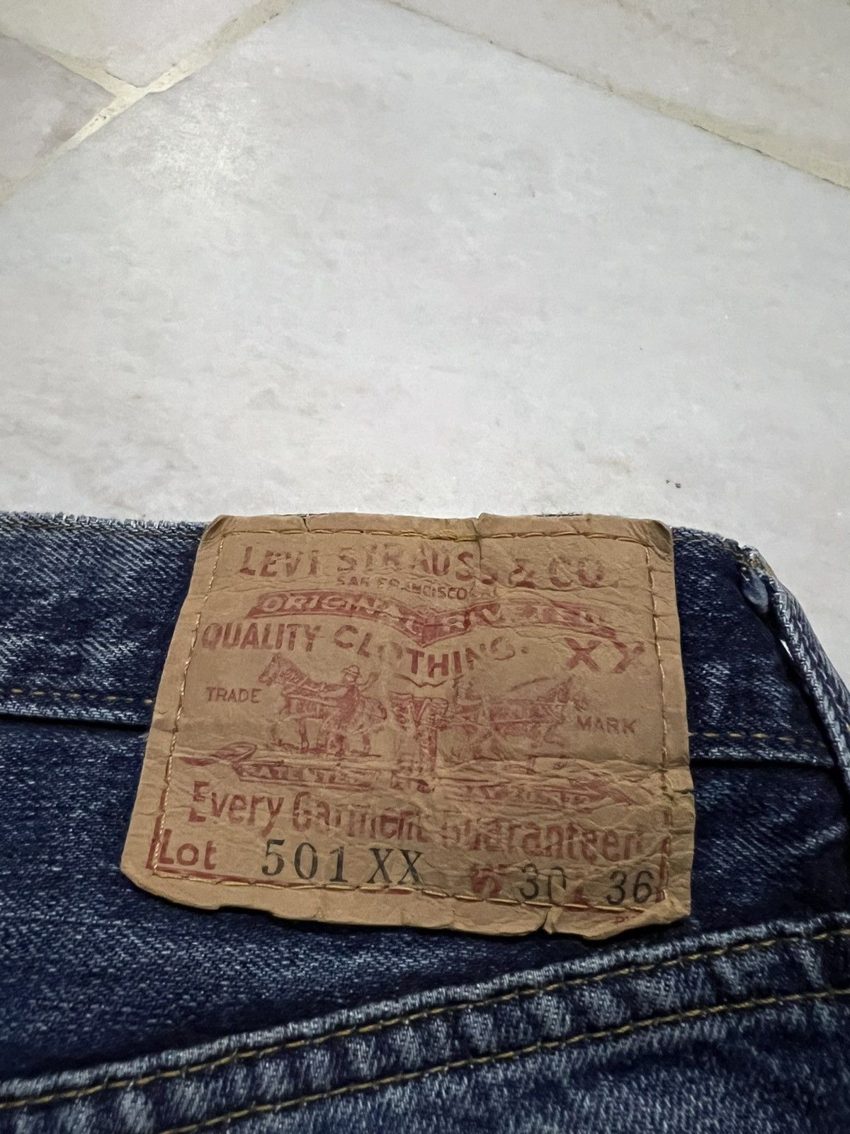 Levi's Vintage 90’s Levis 501 XX Big E Distressed Jeans Size US 29 - 21 Thumbnail