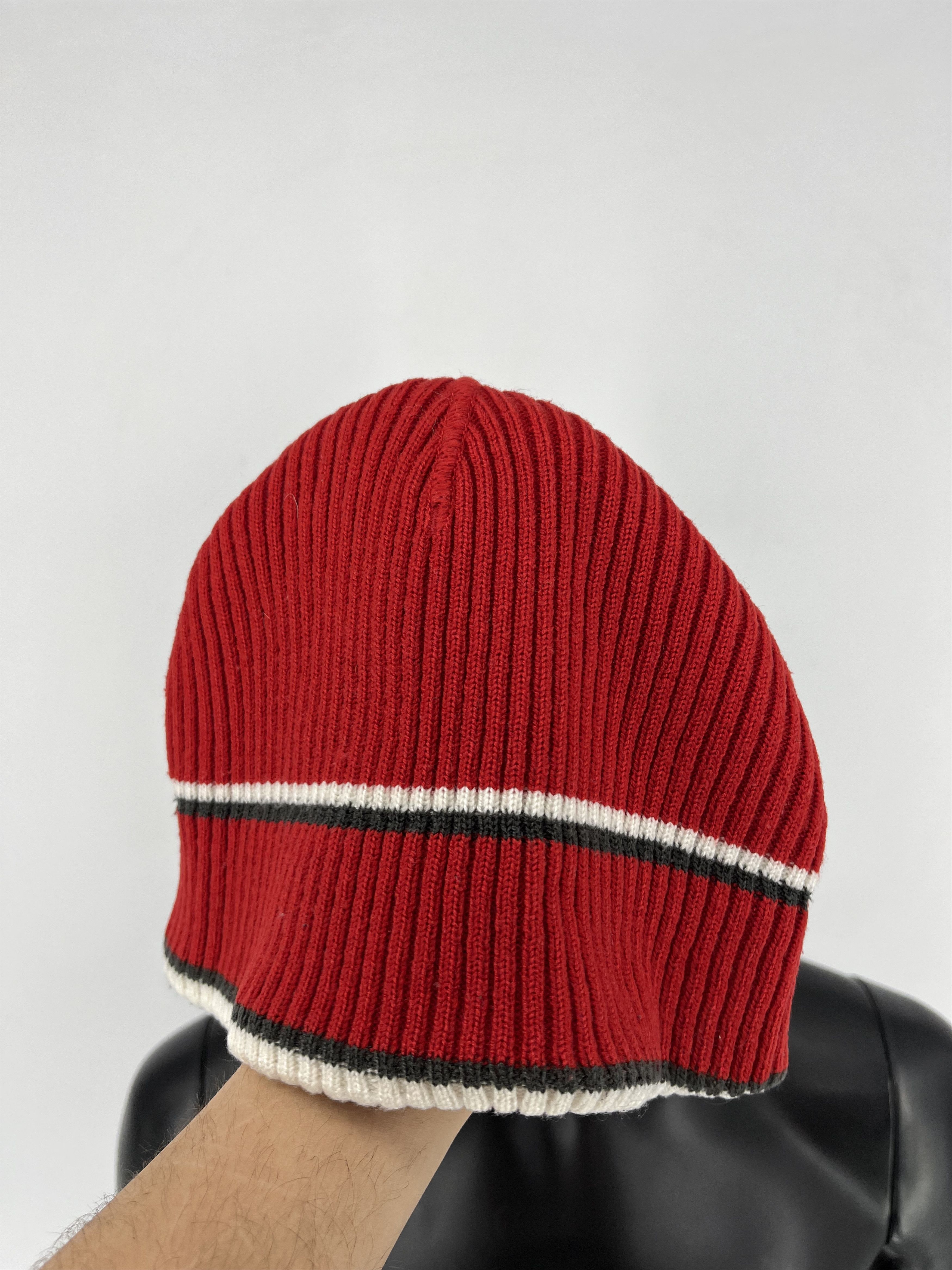 Reebok Vintage Reebok Big Logo Beanie Hat Streetwear Straight Hat Size ONE SIZE - 3 Thumbnail