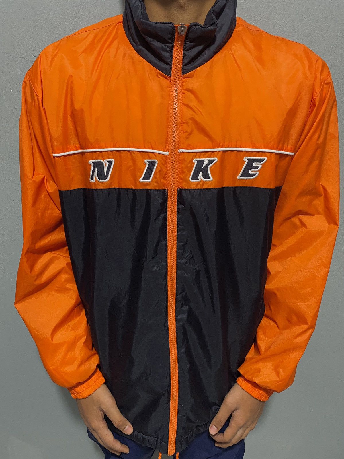 Nike Vintage Nike Windbreaker Jacket Size US L / EU 52-54 / 3 - 8 Thumbnail