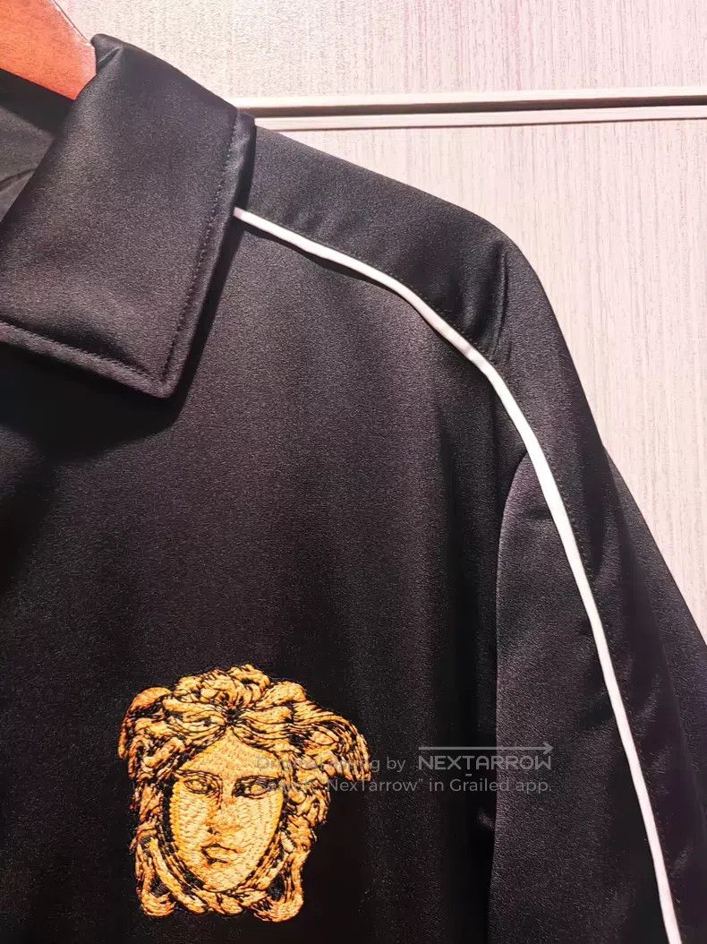 Versace Versace Medusa dragon gold thread embroidered jacket jacke Size US L / EU 52-54 / 3 - 3 Thumbnail