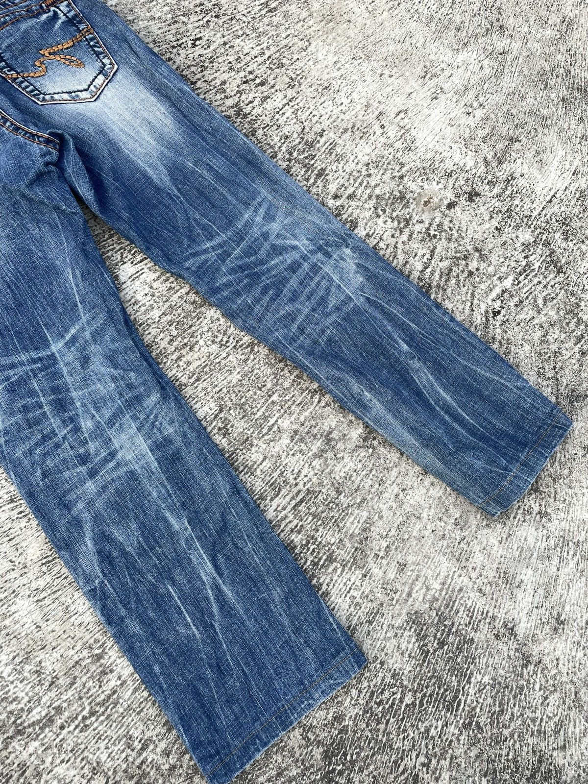 Japanese Brand Jambange faded jeans Size 26" / US 2 / IT 38 - 22 Thumbnail