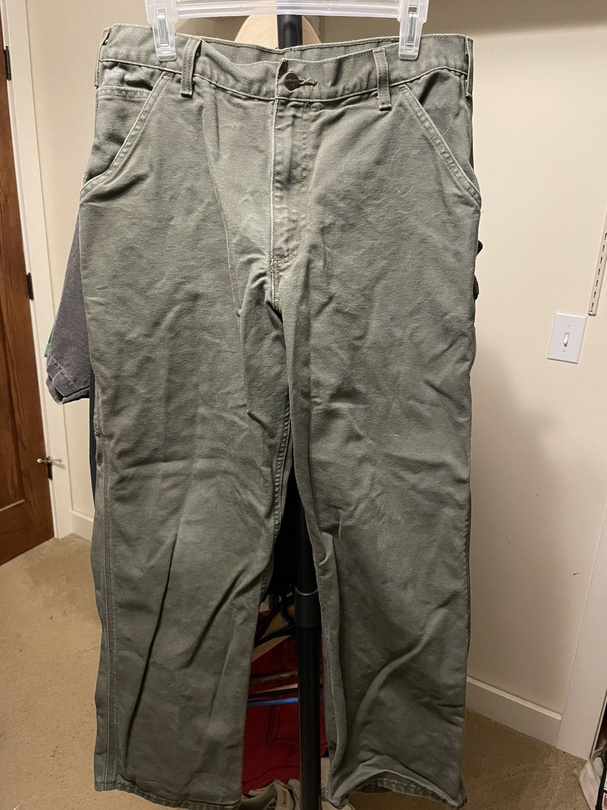 Carhartt Carhartt work pants 34x32 loose fit Size US 34 / EU 50 - 1 Thumbnail