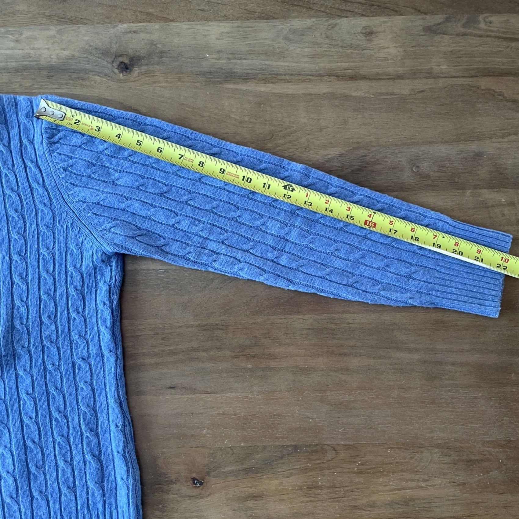 Vintage VINTAGE LL Bean Lambswool Blue Cardigan Sweater Womens Small Cable Knit Granny 90s Size S / US 4 / IT 40 - 6 Thumbnail