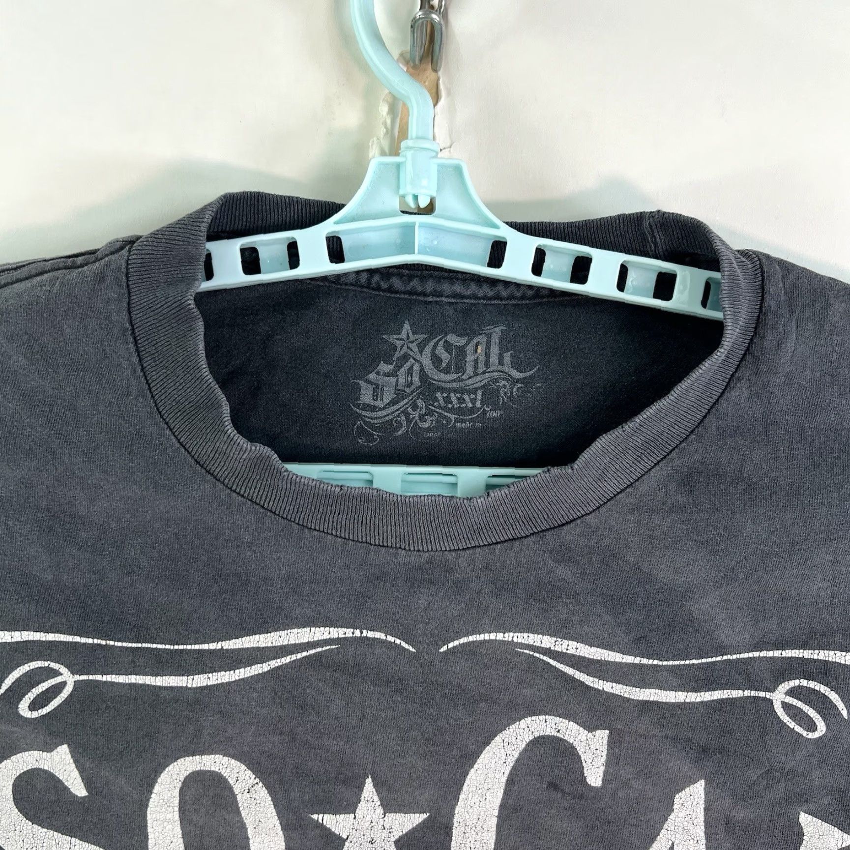Vintage VINTAGE SO Cal Graphic T-Shirt Mens 3X Black Distressed Adventure Time Size US XXL / EU 58 / 5 - 5 Thumbnail
