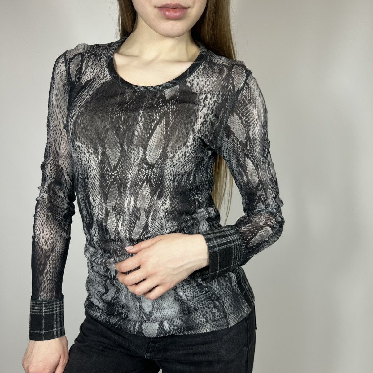 Japanese Brand Vintage Y2K Marc Aurel Snake Retro Mesh Longsleeve Size XL / US 12-14 / IT 48-50 - 1 Thumbnail