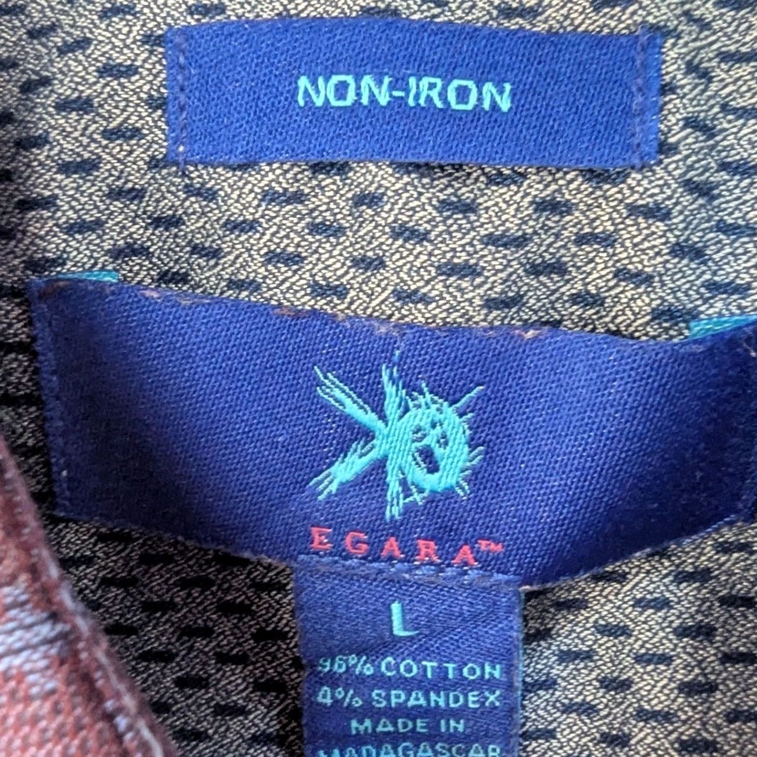 Egara Egara Mens L Button Up Shirt Burgundy Blue Geometric Diamond Non-Iron Stretch Size US L / EU 52-54 / 3 - 7 Thumbnail
