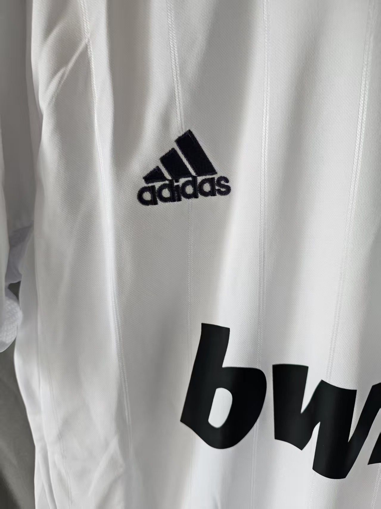 Other 2012 13 Real Madrid #10 Mesut Özil Jersey Size US XL / EU 56 / 4 - 3 Thumbnail