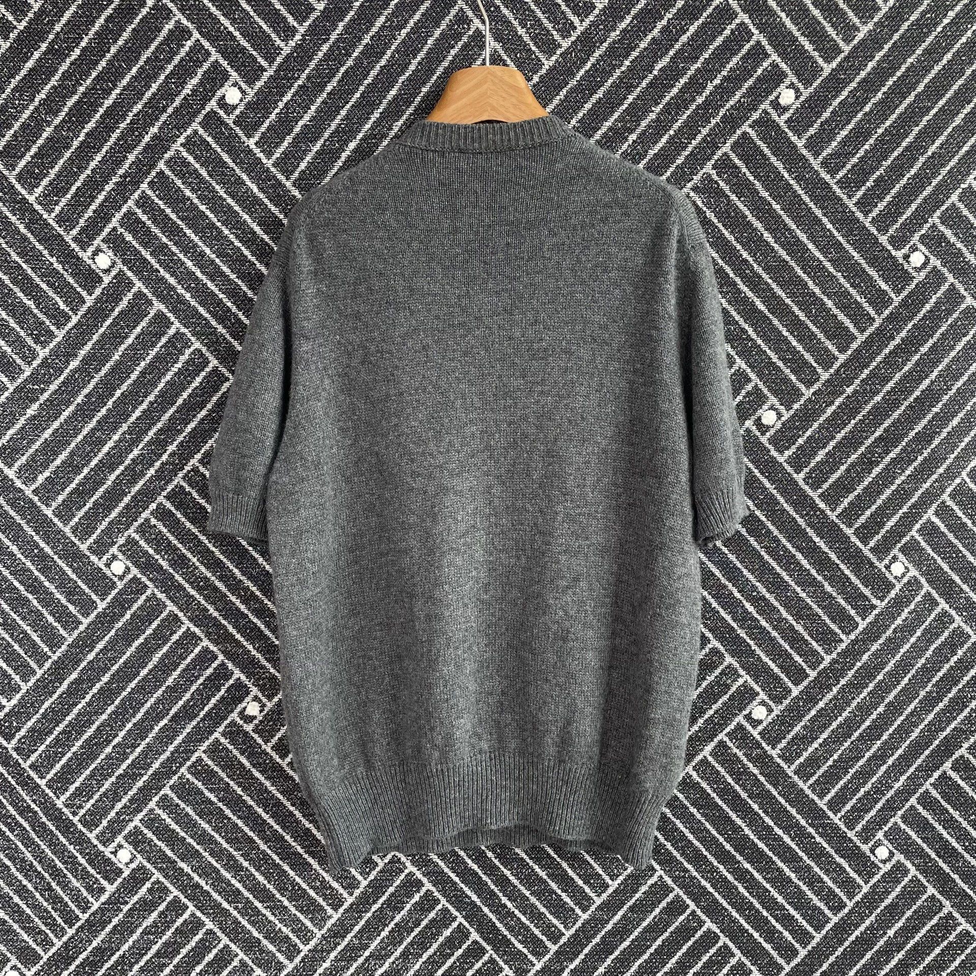 Prada PRADA SS25 Logo Cashmere Gray Crew Short Sleeve Tee 40 Size S / US 4 / IT 40 - 2 Thumbnail