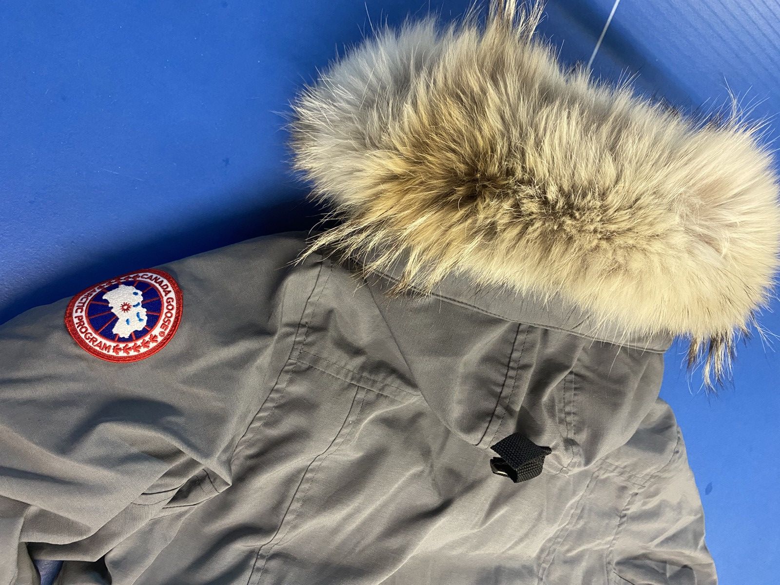 Canada Goose × Vetements Canada Goose Kensington Parka down jacket hood Coyote fur Size L / US 10 / IT 46 - 14 Thumbnail