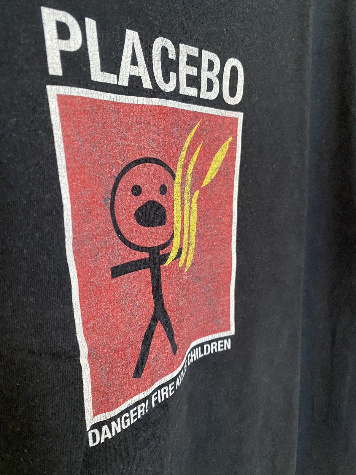 Band Tees Vintage shirt Placebo early 00s shirt danger fire kills Size US XL / EU 56 / 4 - 2 Thumbnail