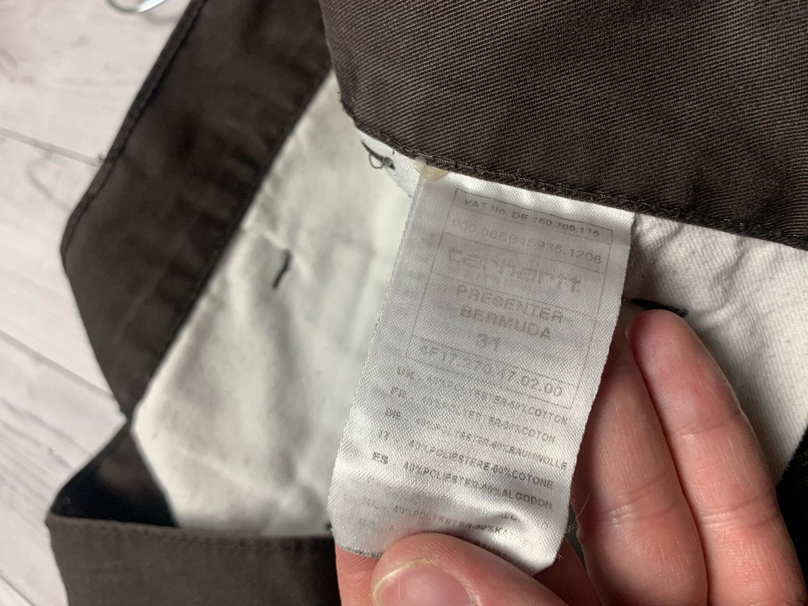 Carhartt Carhartt brown shorts logo Size 31 Size US 31 - 7 Thumbnail