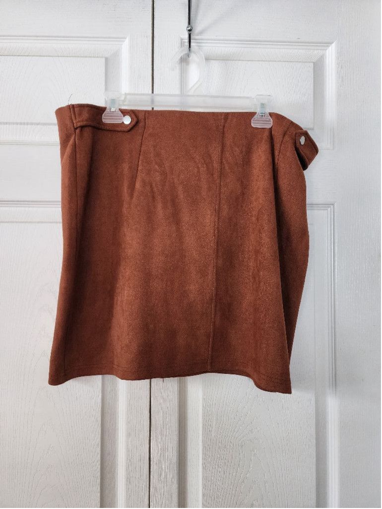 Other AGNES Orinda Brown Ultrasuede Skirt Size 26" / US 2 / IT 38 - 1 Thumbnail