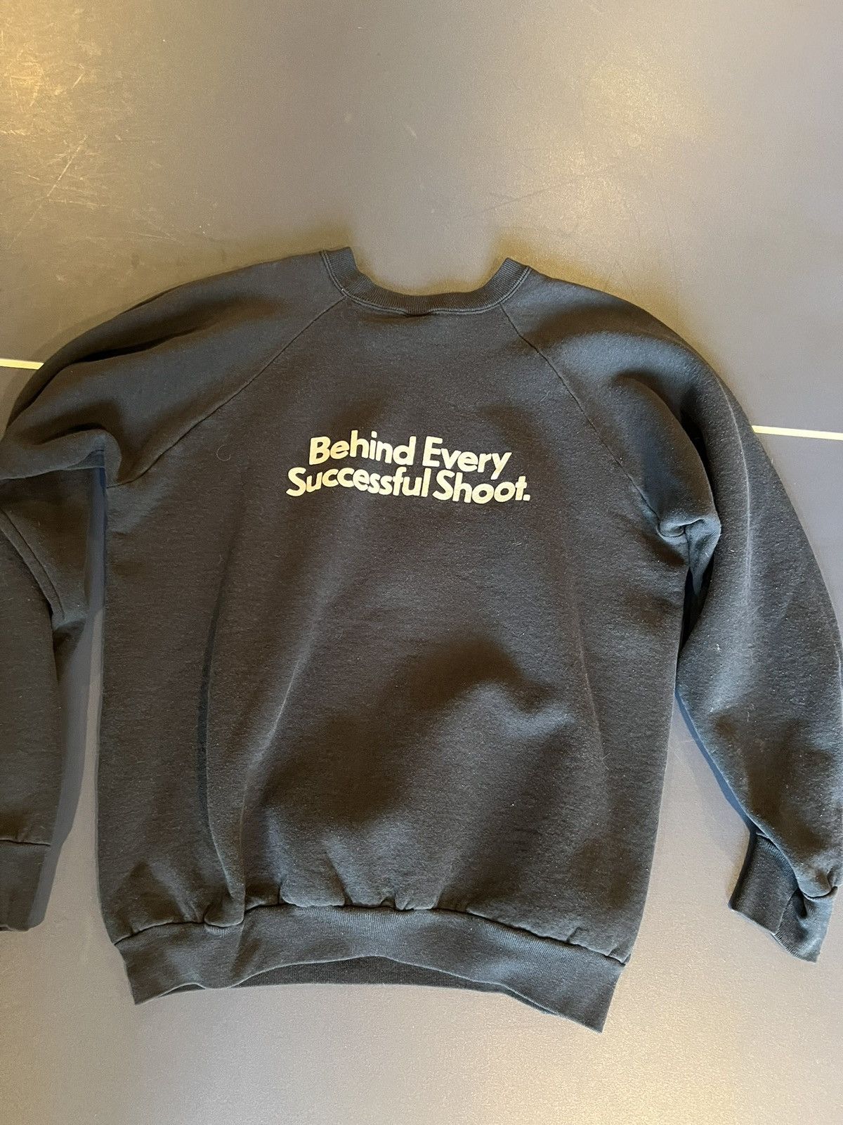 Fruit Of The Loom × Vintage vintage crewneck “behind every shoot” two side graphics Size US XL / EU 56 / 4 - 6 Thumbnail