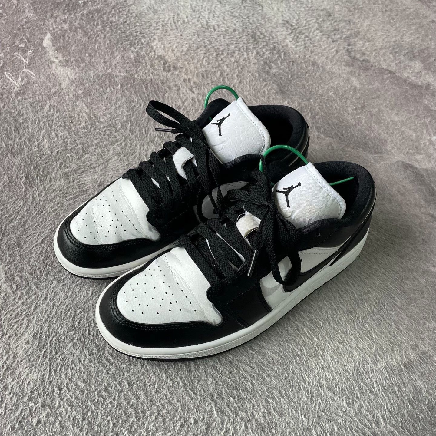 Nike Nike Black Lowtop Sneakers 40 Men Size US 7.5 / EU 40-41 - 1 Thumbnail