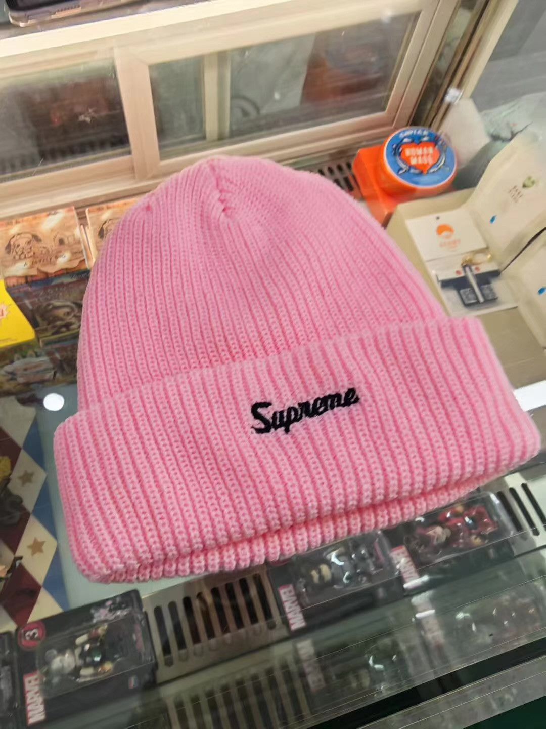 Supreme Supreme Script Logo Embroidered Beanie Q15 Size ONE SIZE - 1 Preview
