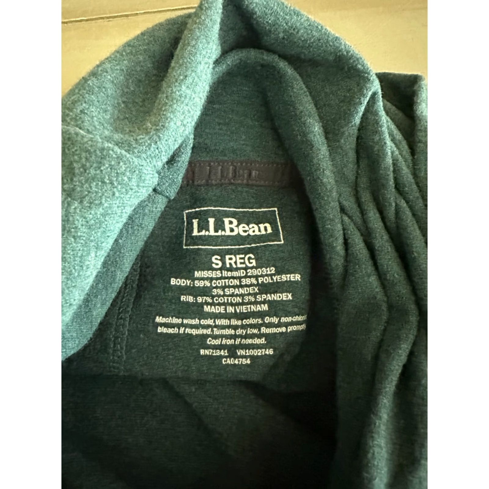 Vintage LL Bean Sweater Women Small Reg. Misses Green Pullover Cowl Neck 90s Lightweight Knits Casual Size S / US 4 / IT 40 - 4 Thumbnail