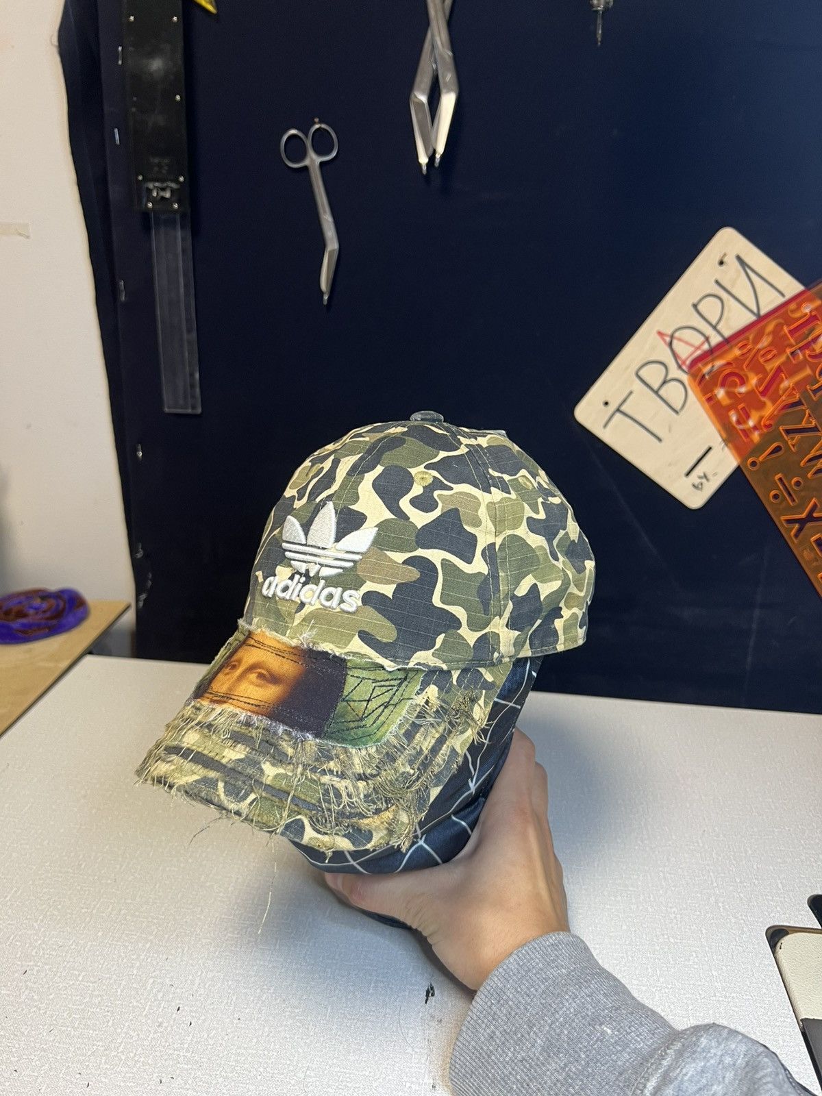 Adidas Adidas Camo Mona Lisa Distressed Cap Size ONE SIZE - 8 Thumbnail
