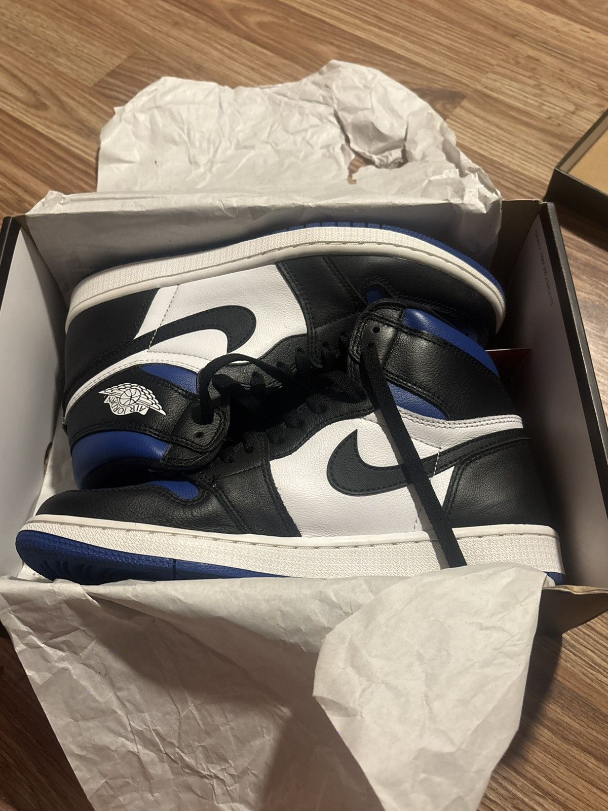 Jordan Brand Air jordan retro 1 high OG royal blue Size US 8.5 / EU 41-42 - 1 Thumbnail