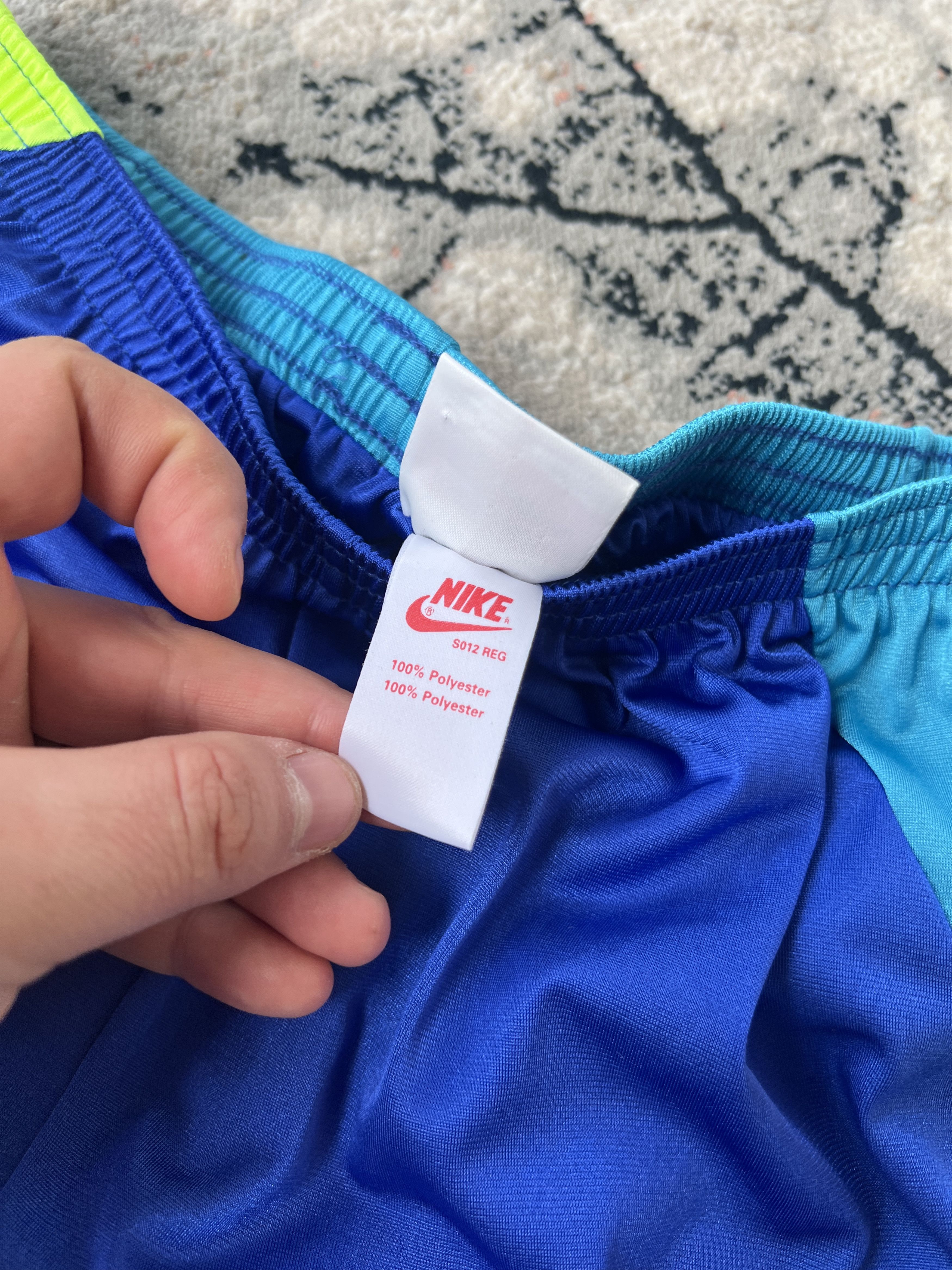 Nike Nike Vintage Shorts Made In U.K. Size US 36 / EU 52 - 4 Thumbnail