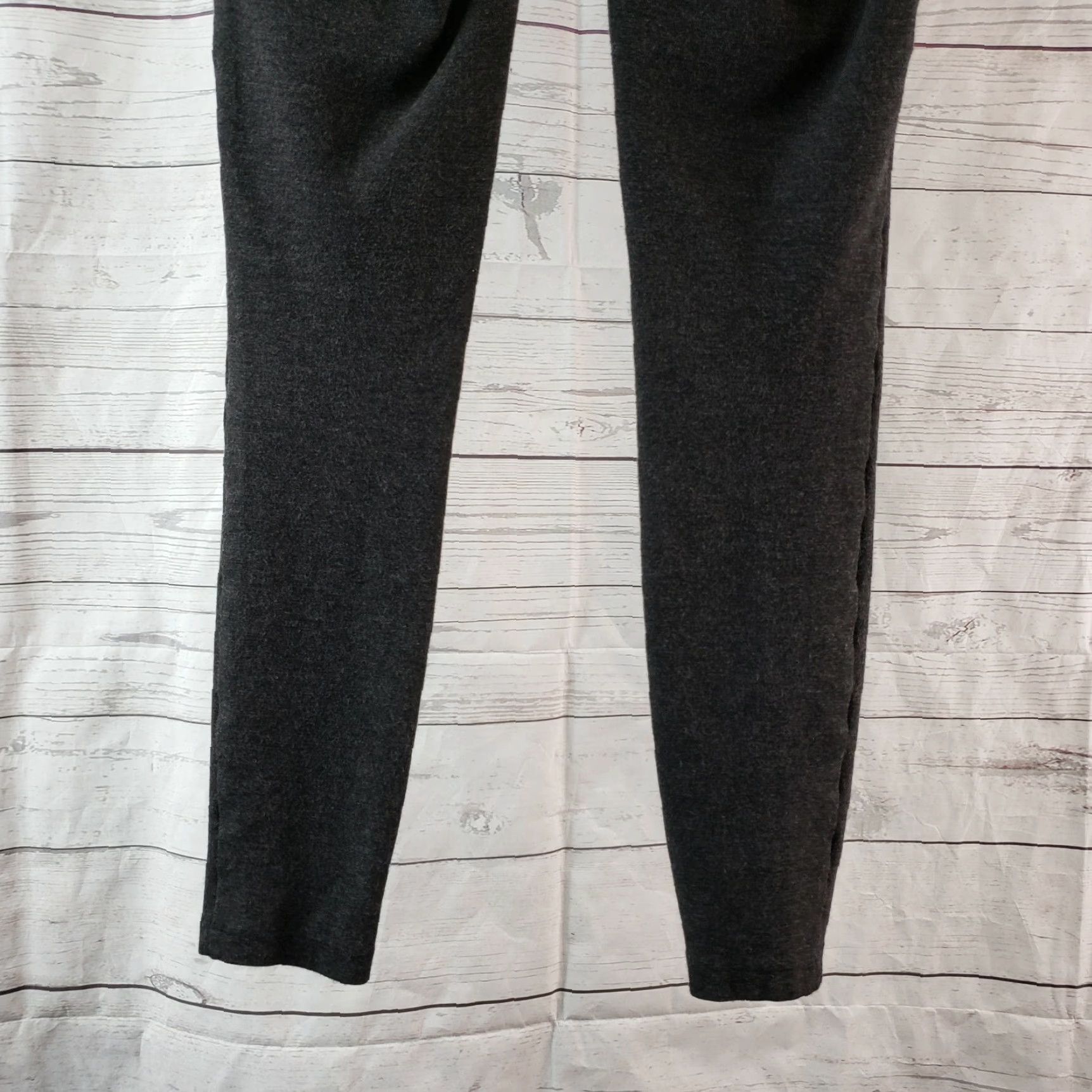 Loft LOFT Ann Taylor Womens Ponte Knit Leggings XS Gray Low Rise Regular Size XS Leggings Womens Grey Solid Knit Comfort Size 26" / US 2 / IT 38 - 4 Thumbnail