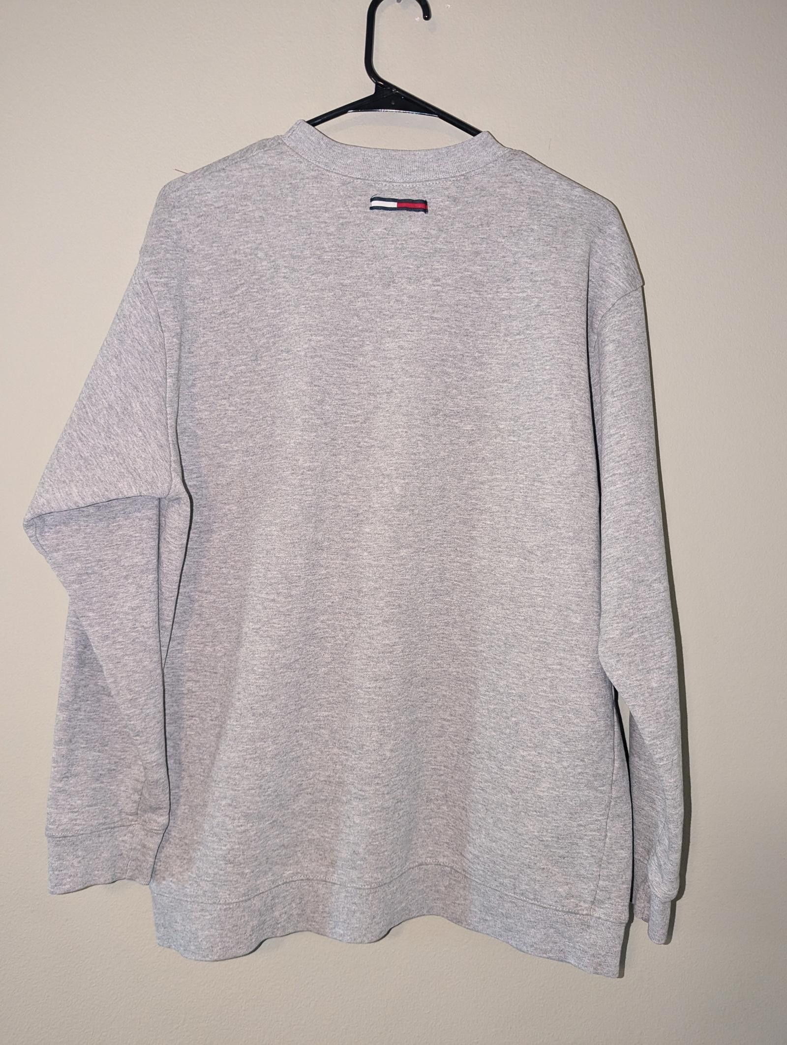 Tommy Hilfiger Y2K Tommy Hilfiger Athletics Sweatshirt Gray Size Medium Size US M / EU 48-50 / 2 - 5 Thumbnail