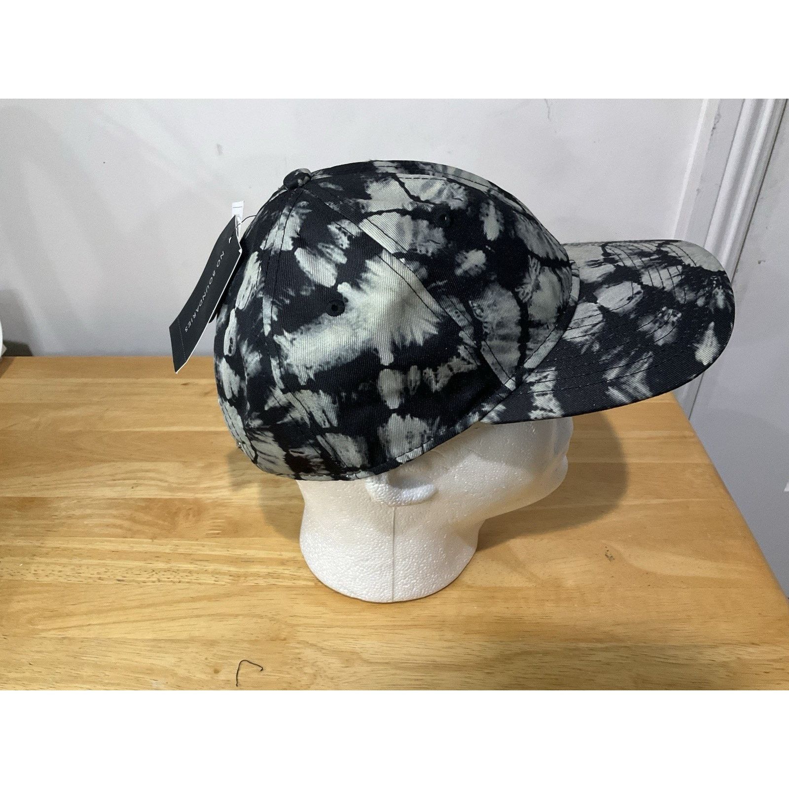 Other NWT No Boundaries Men's Black Gray Tie Dye Baseball Cap hat Size ONE SIZE - 4 Thumbnail