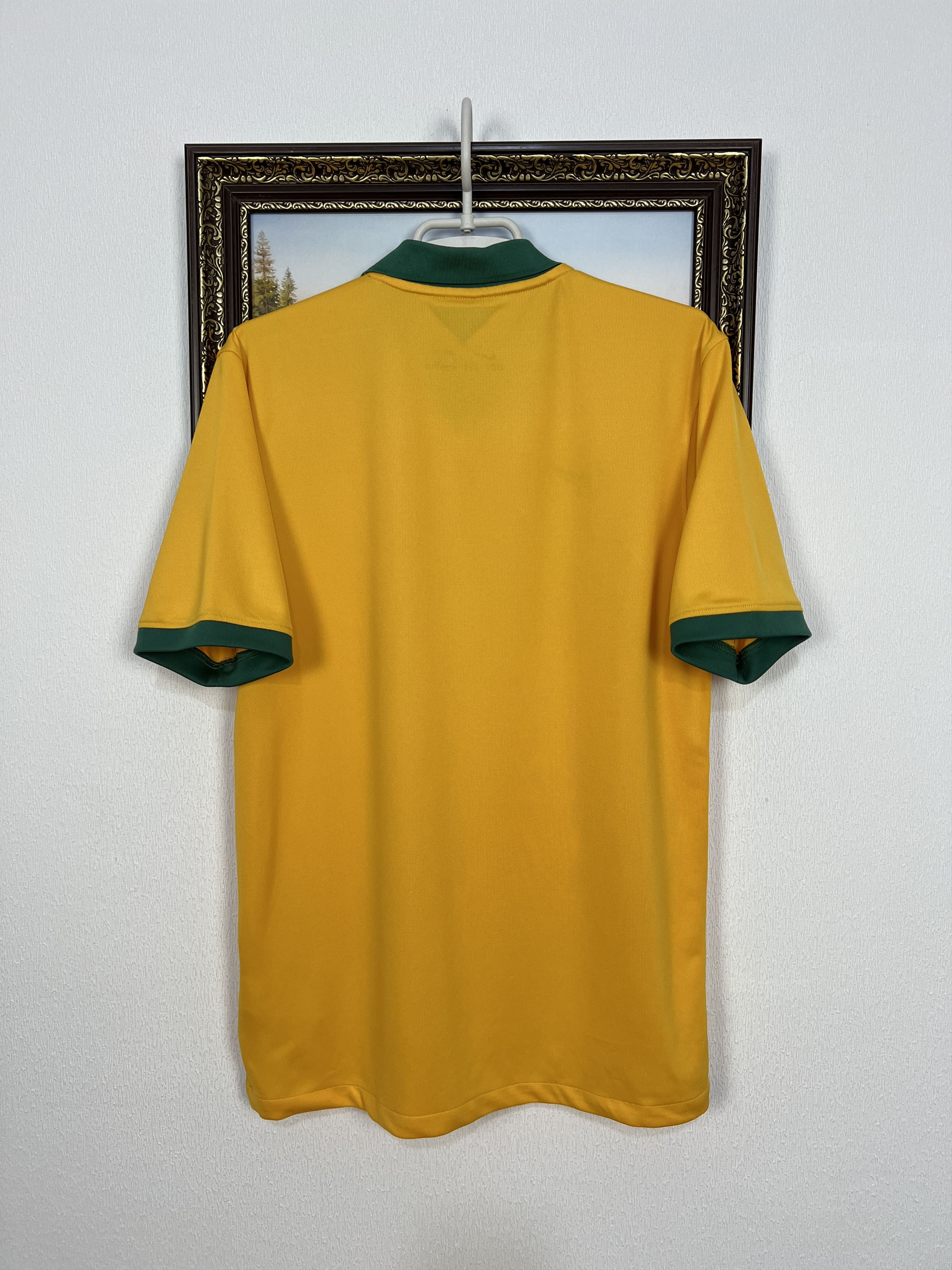 Nike Australia Home football shirt 2014 Soccer Nike Jersey Mens Size US M / EU 48-50 / 2 - 13 Thumbnail