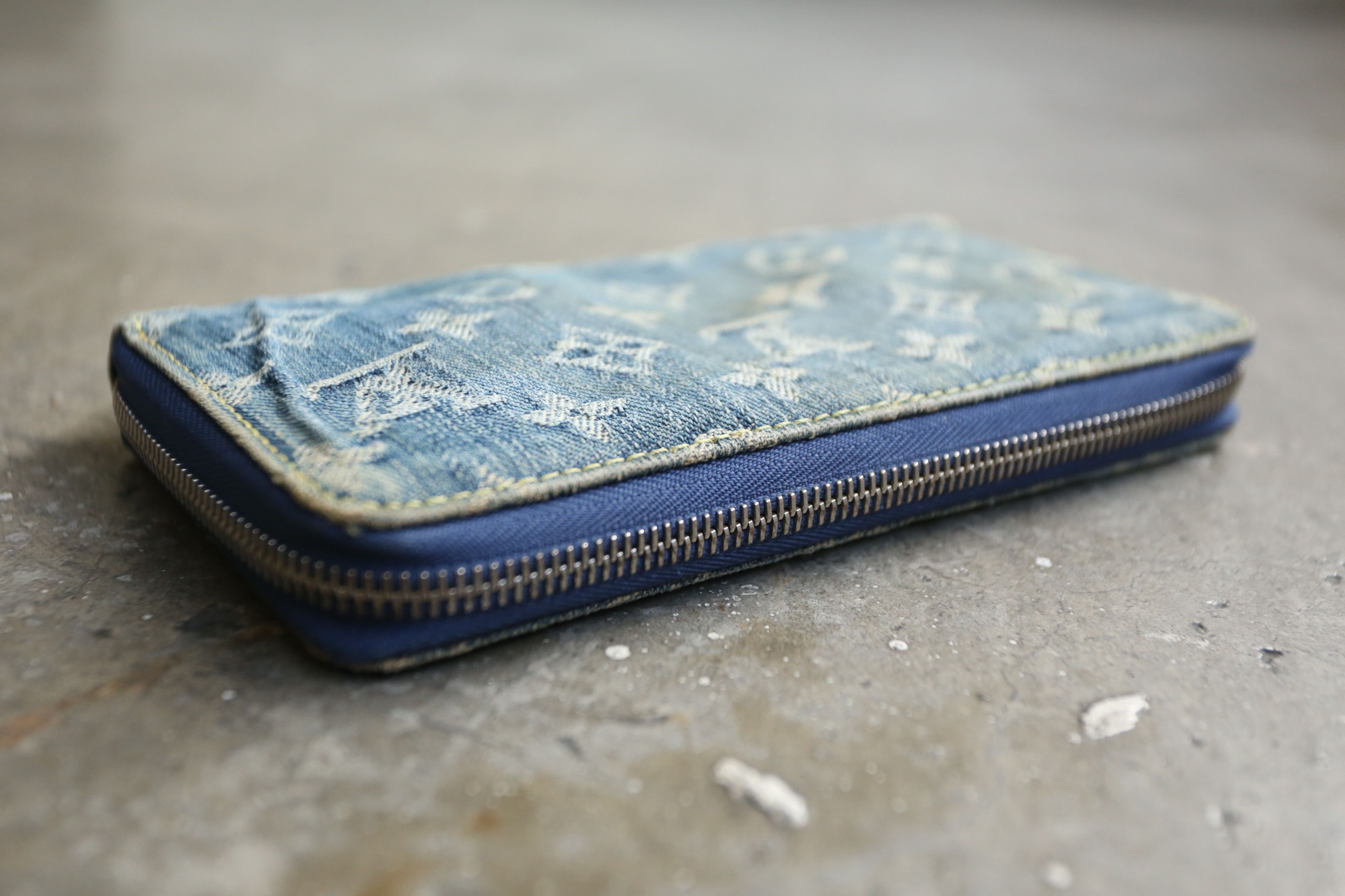 Louis Vuitton Louis Vuitton - MJ - 2007 - Monogram Denim Zippy Wallet Size ONE SIZE - 5 Thumbnail