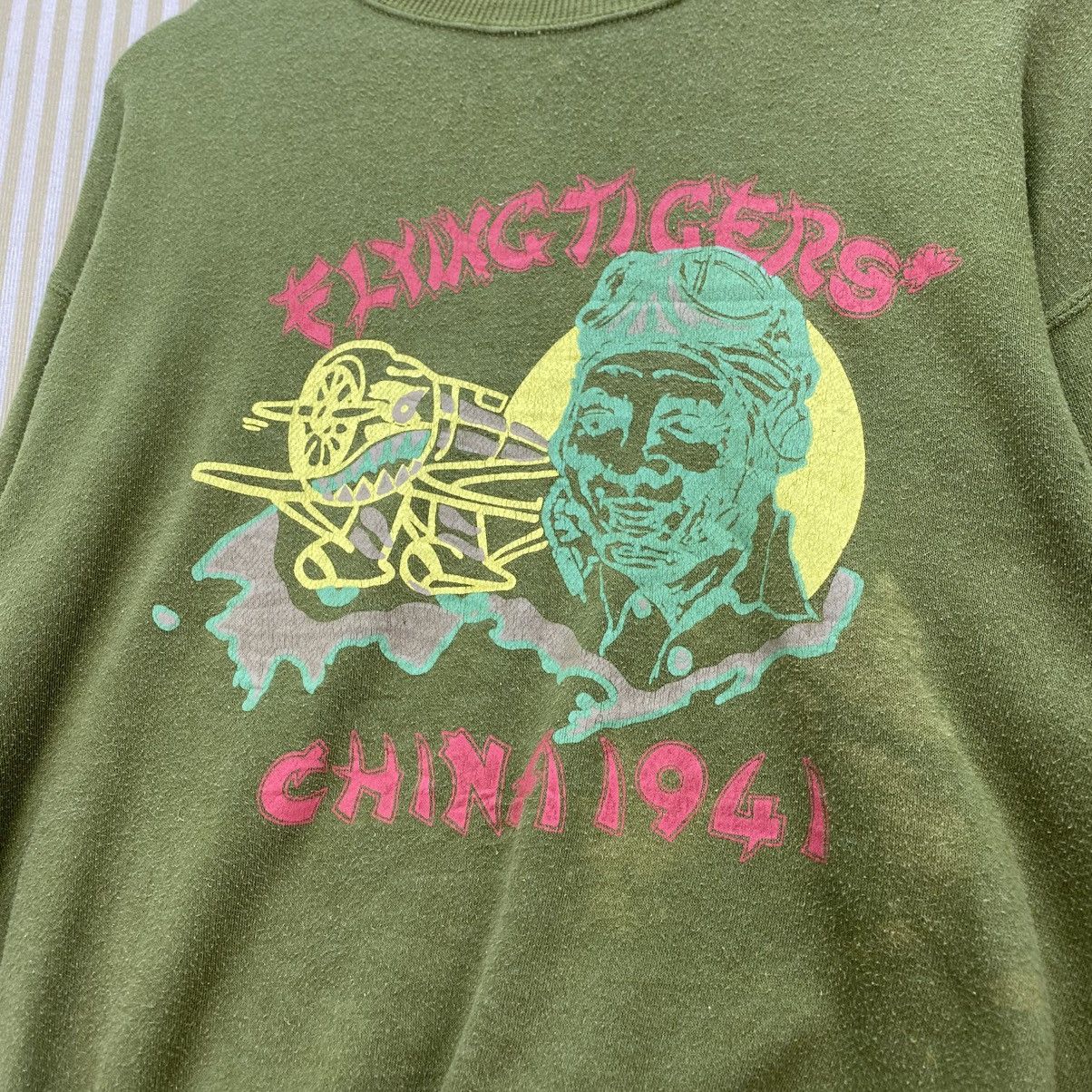 Japanese Brand 🐐Vintage Faded GMB 90s Graphics Sweatshirt Size US M / EU 48-50 / 2 - 5 Thumbnail