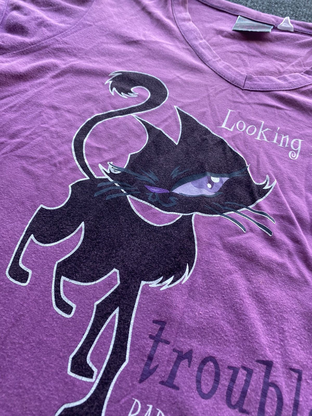 Cartoon Network 🔥2009 Bad Cat Cartoon “Trouble?” Pink wom m tee top gothic Size M / US 6-8 / IT 42-44 - 2 Thumbnail