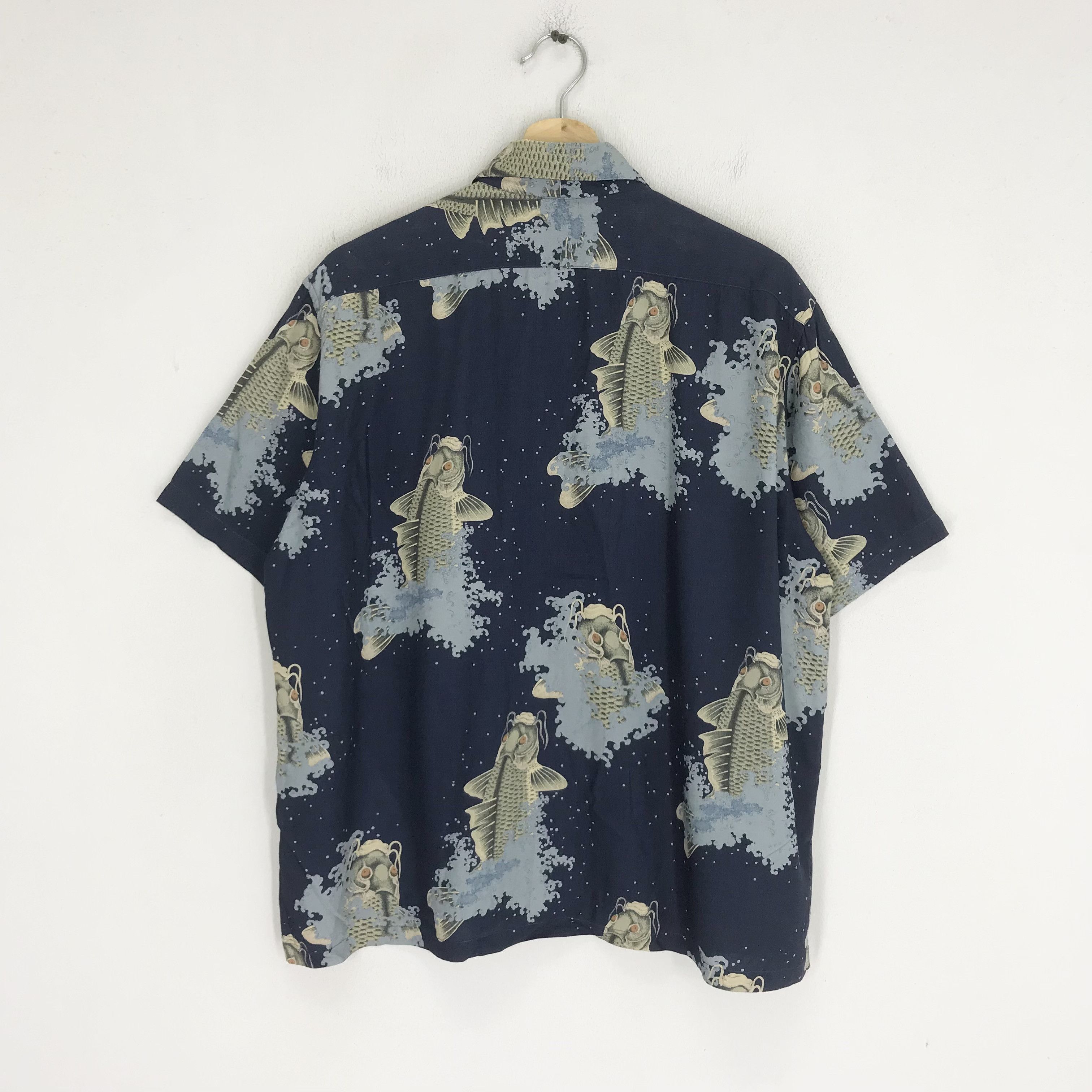 Karl Helmut Vintage 90's Karl Helmut Hawaiian Rayon Japanese Fish Koi Size US L / EU 52-54 / 3 - 2 Thumbnail