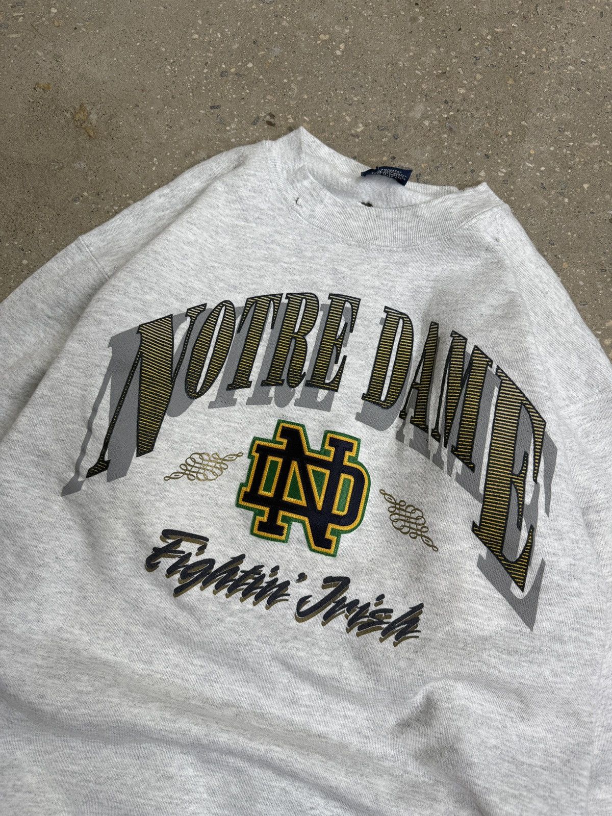 Vintage 1990’s Notre Dame Vintage Crewneck Size US L / EU 52-54 / 3 - 3 Thumbnail
