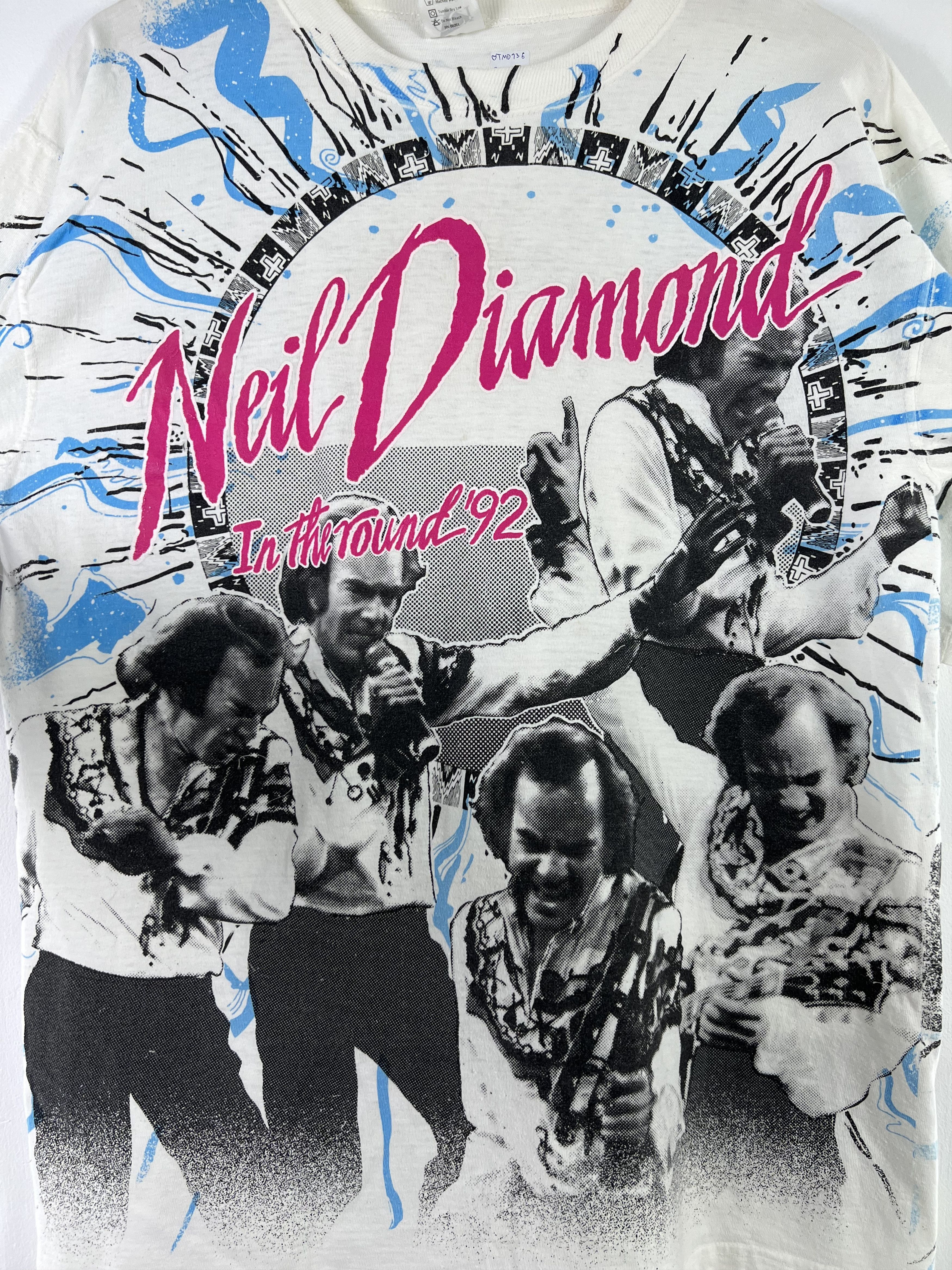 Band Tees Vintage 90s Neil Diamond In The Round Tour tee (XL) GTMD136 Size US XL / EU 56 / 4 - 2 Thumbnail