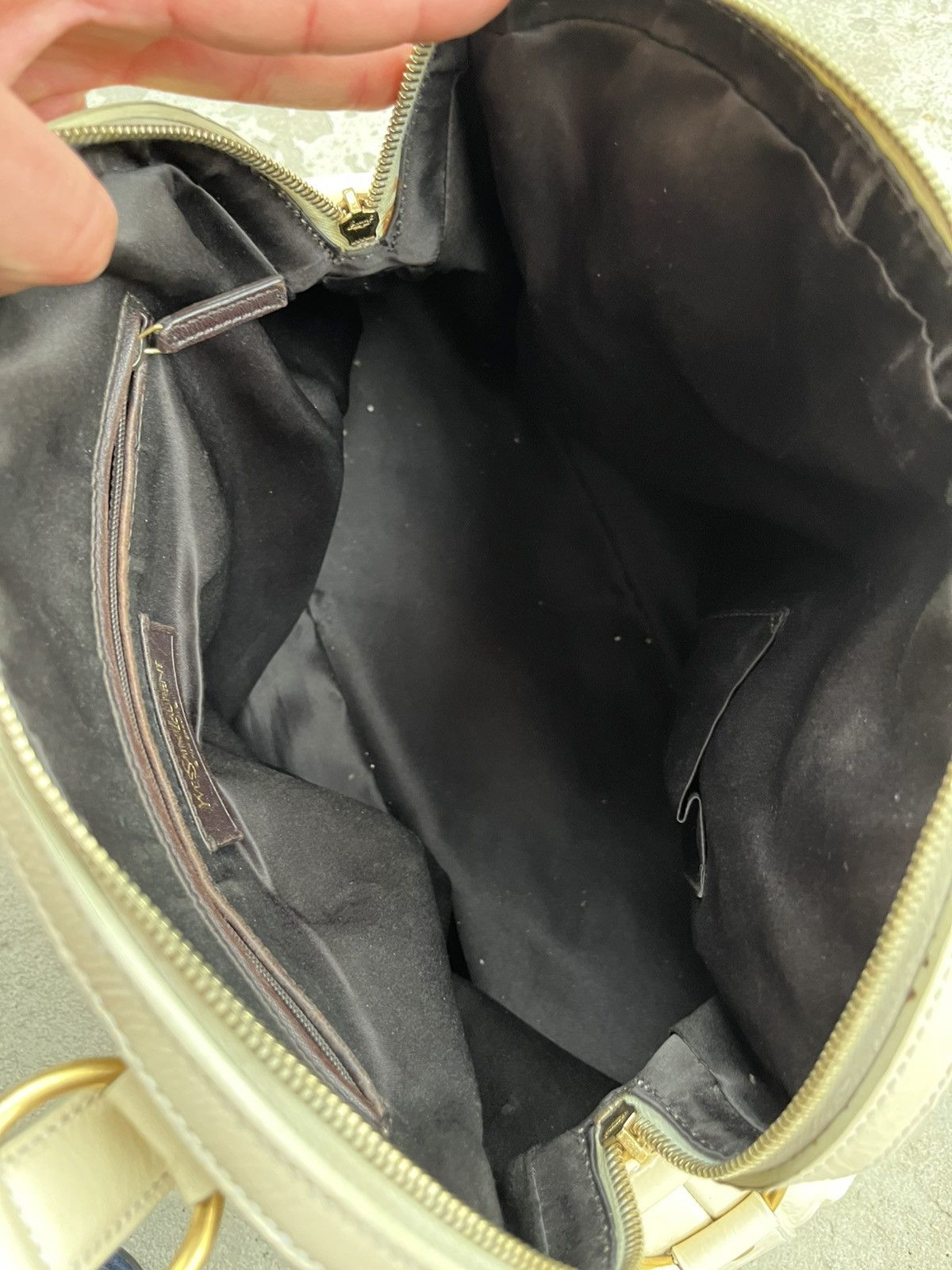 Saint Laurent Paris × Yves Saint Laurent Yves Saint Laurent Rive Gauche YSL Muse Leather Tote Bag Size ONE SIZE - 11 Thumbnail