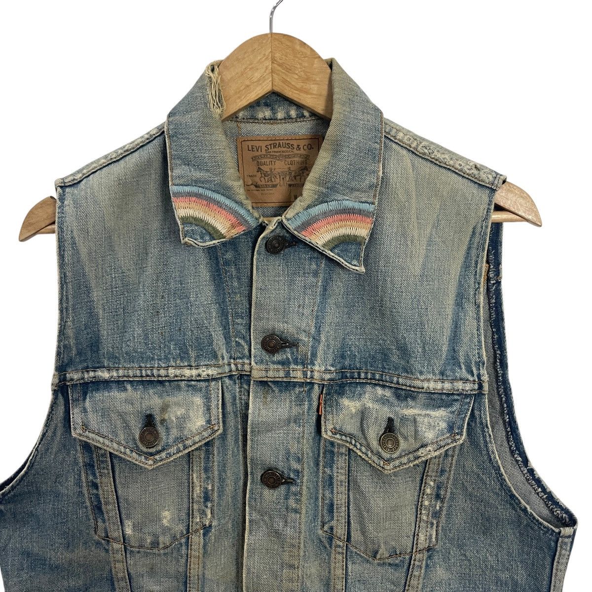 Levi's Vintage Levis Big E Embroidery Logo Sleeveless Denim Jacket Size US M / EU 48-50 / 2 - 10 Thumbnail
