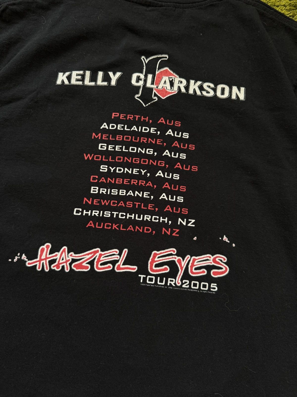 Band Tees Kelly Clarkson 2005 vintage official australian tour t-shirt Size US M / EU 48-50 / 2 - 4 Thumbnail