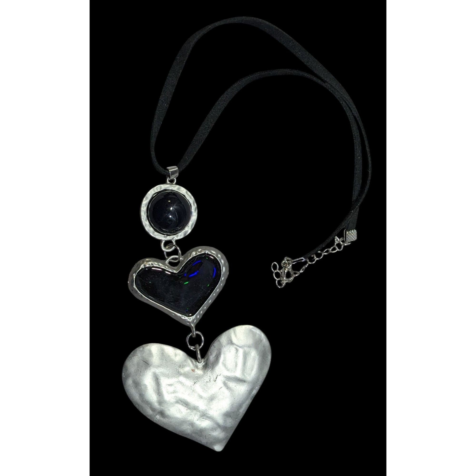 Other Gothic Heart Silver Tone And Black Graduated Pendant Necklac Size ONE SIZE - 1 Thumbnail