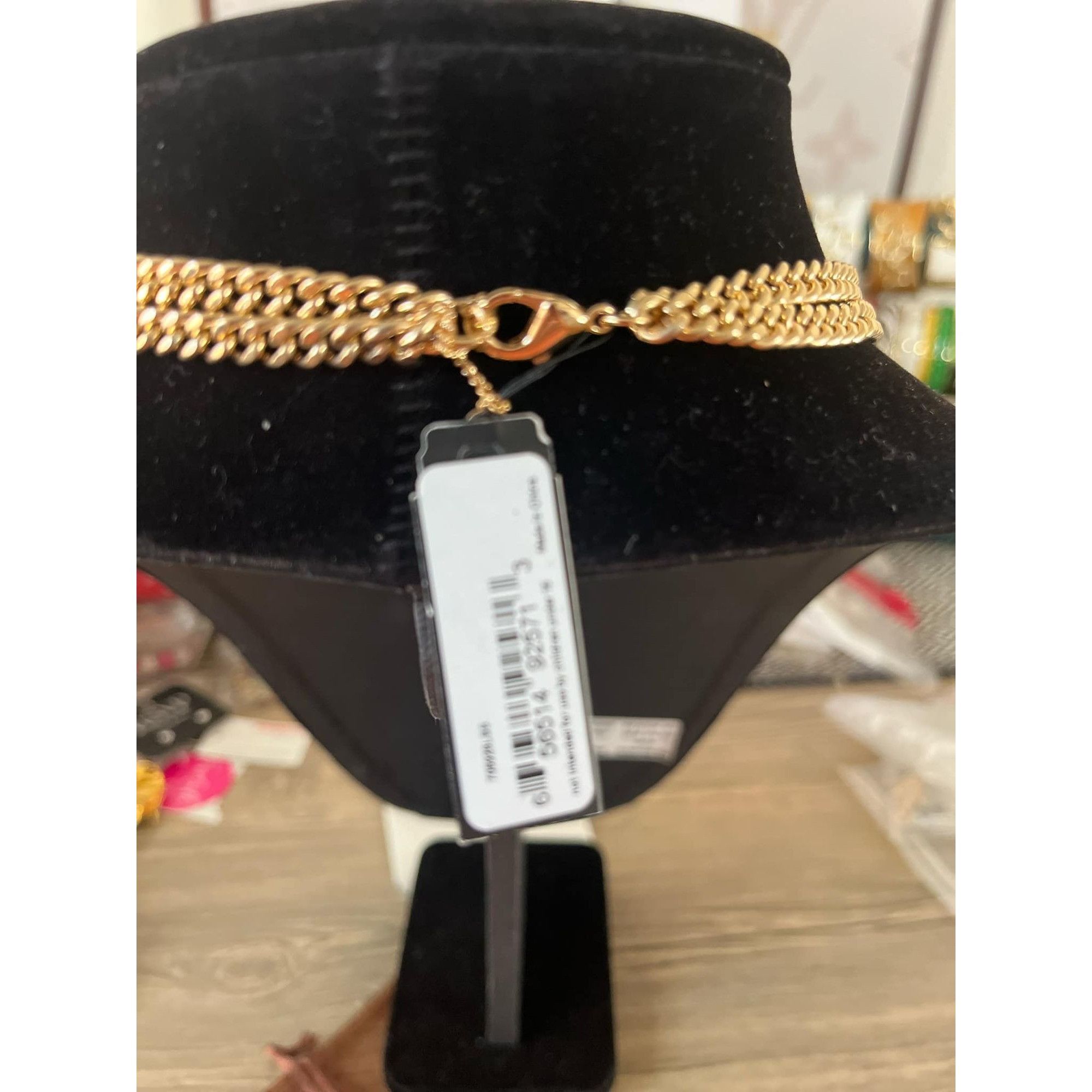 Other Laundry by Shelli Segal Career Fashion Necklace Gold with Cl Size ONE SIZE - 2 Thumbnail