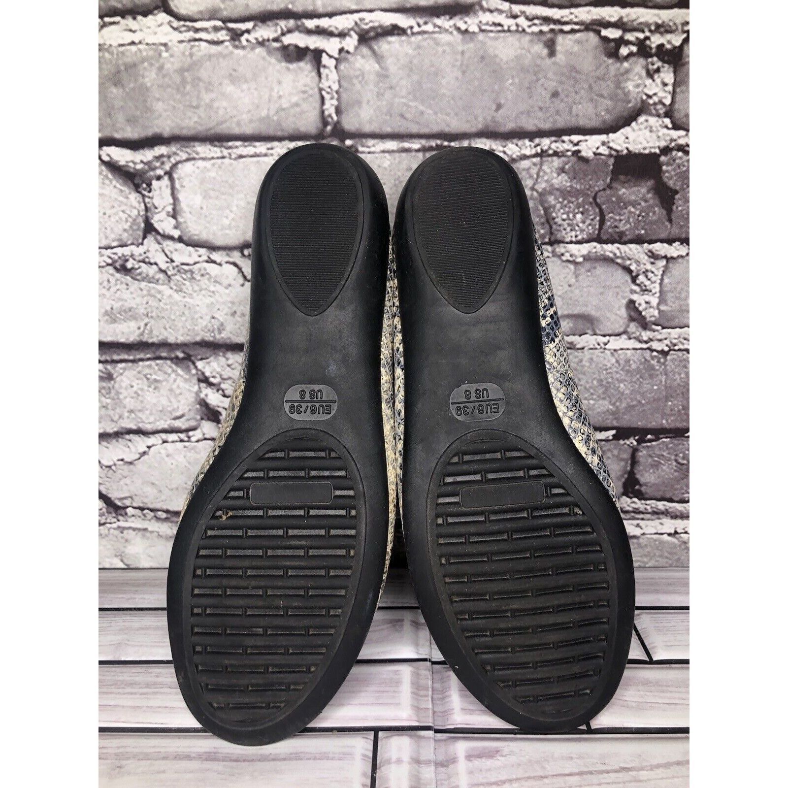 A-Flex The Flexx Gray Python Snake Skin Round Toe Wedge Flats Shoes Size US 8 / IT 38 - 13 Thumbnail